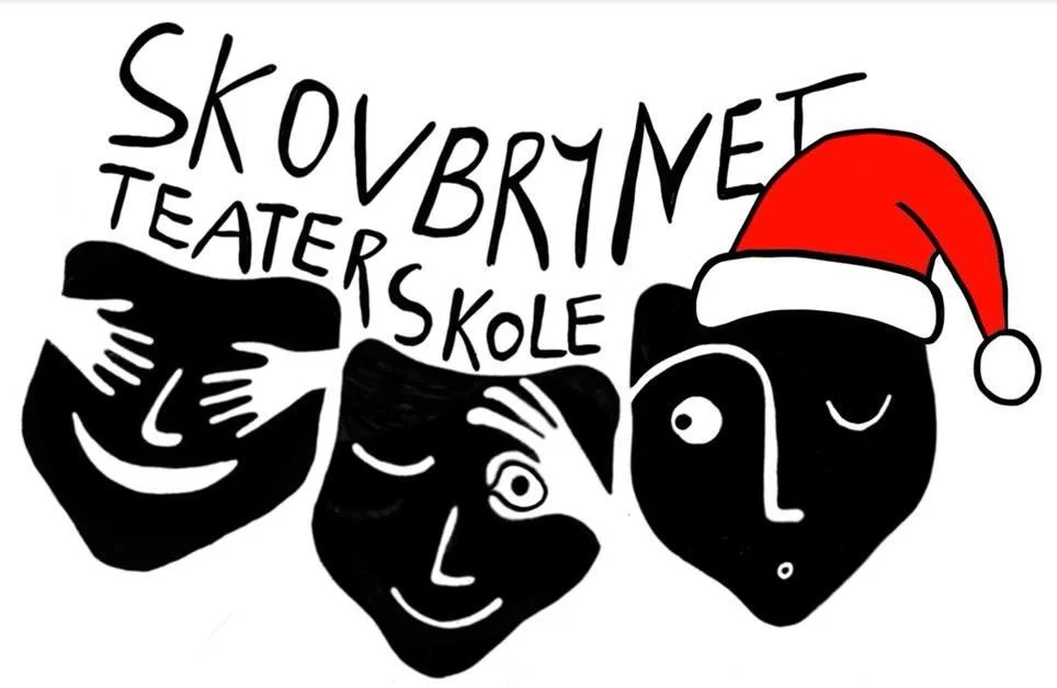 Skovbrynet Teaterskole holder juleferie! Tusind tak for et fantastisk f&oslash;rste halv&aring;r med stor forestilling og jubil&aelig;umsfejring. Vi vender st&aelig;rkt tilbage i det nye &aring;r med vores hyggelige nyt&aring;rskoncert, hvor alle tea