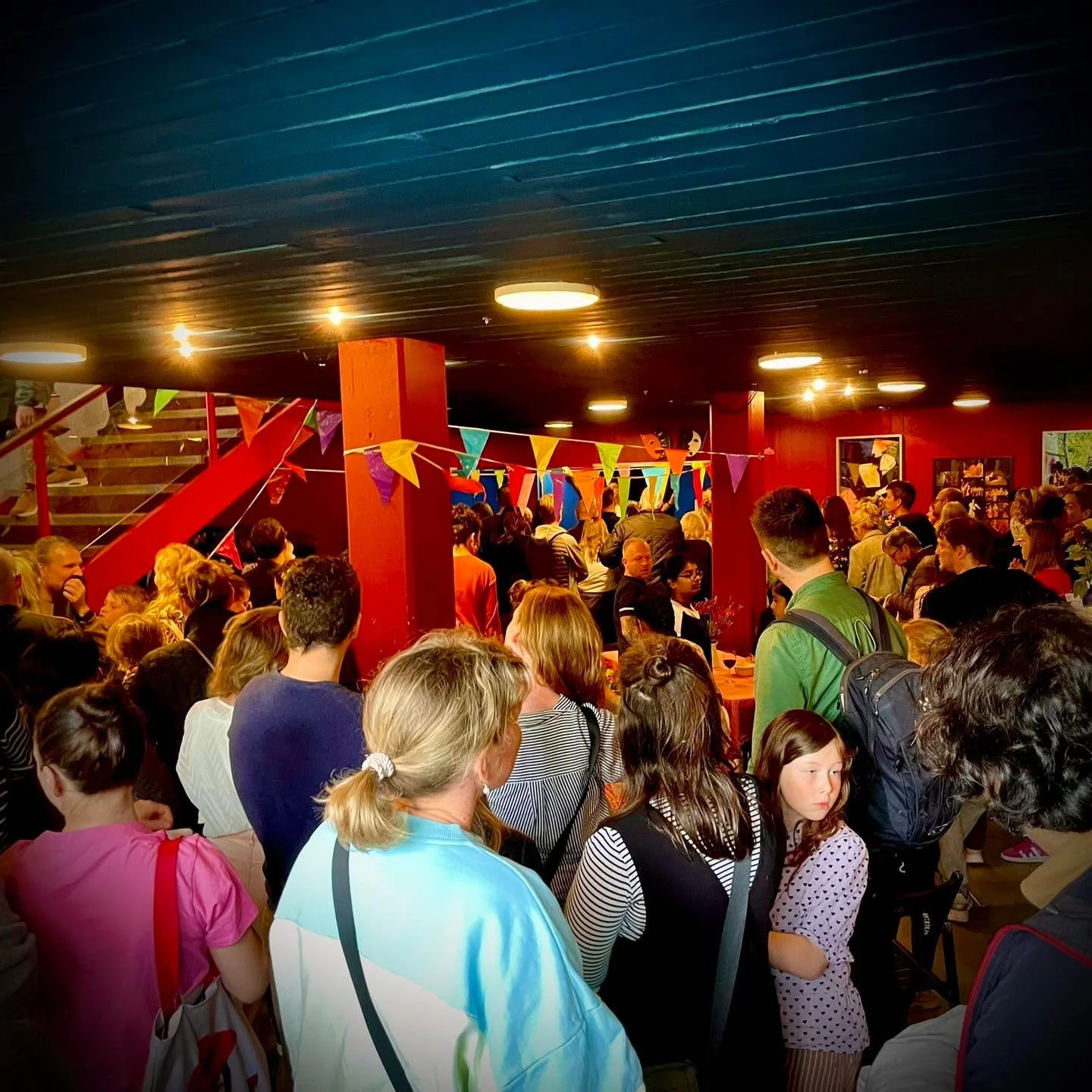 Skovbrynet Teaterskole siger tak for i &aring;r! 
Vi har haft en fantastisk s&aelig;son med Peter Pan, Nyt&aring;rskoncert, Is&oslash;retur og meget mere og vi gl&aelig;der os allerede til endnu et sk&oslash;nt &aring;r, n&aring;r vi vender tilbage e