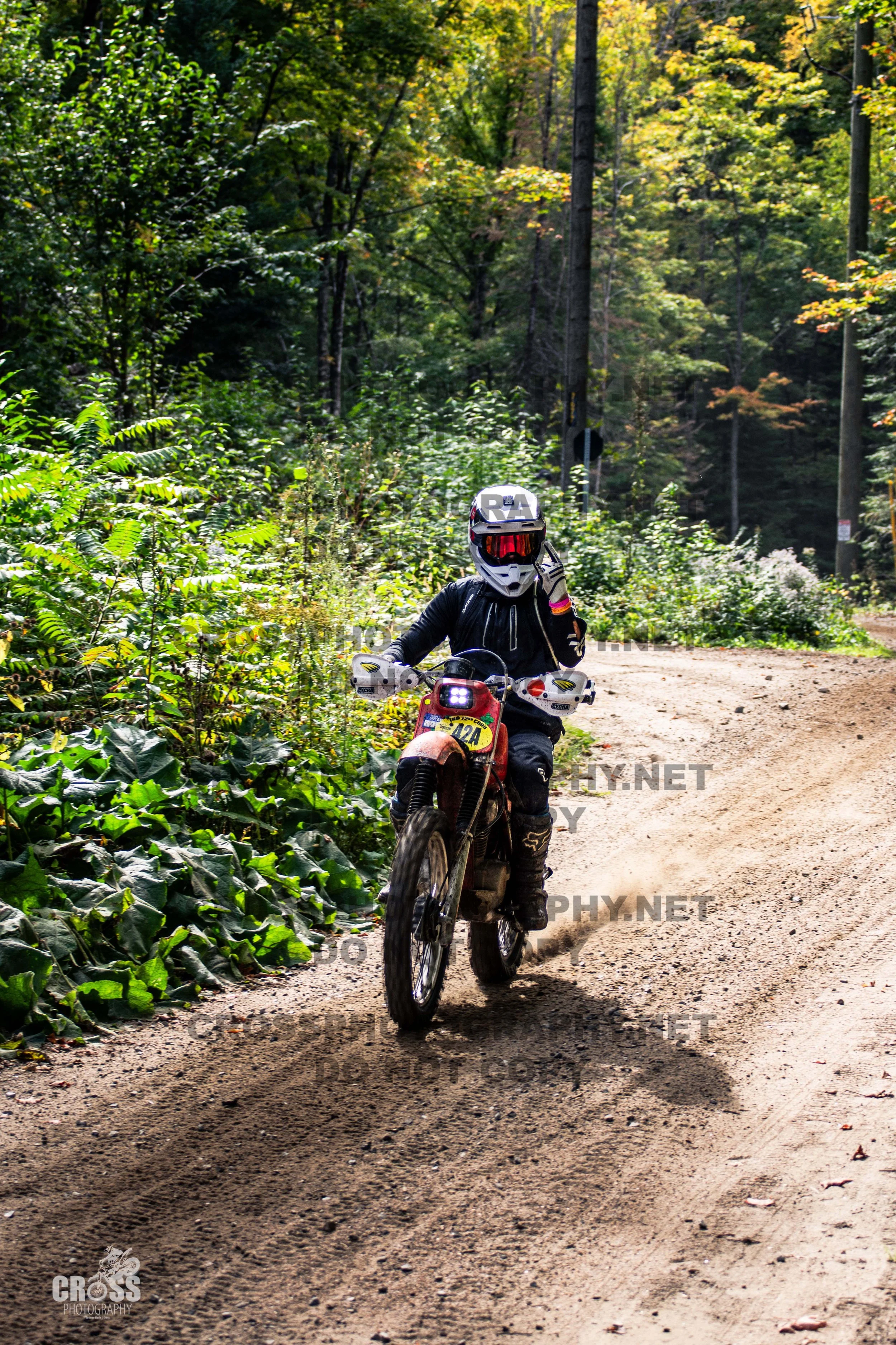 _SJC5372-42a-(can-am).jpg