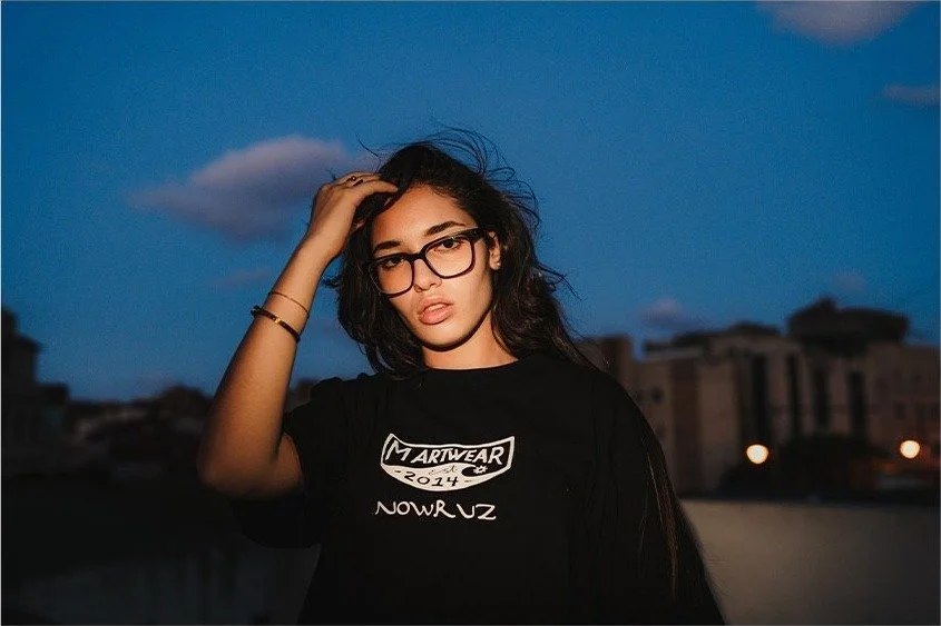 Black tee at dusk, Tangier