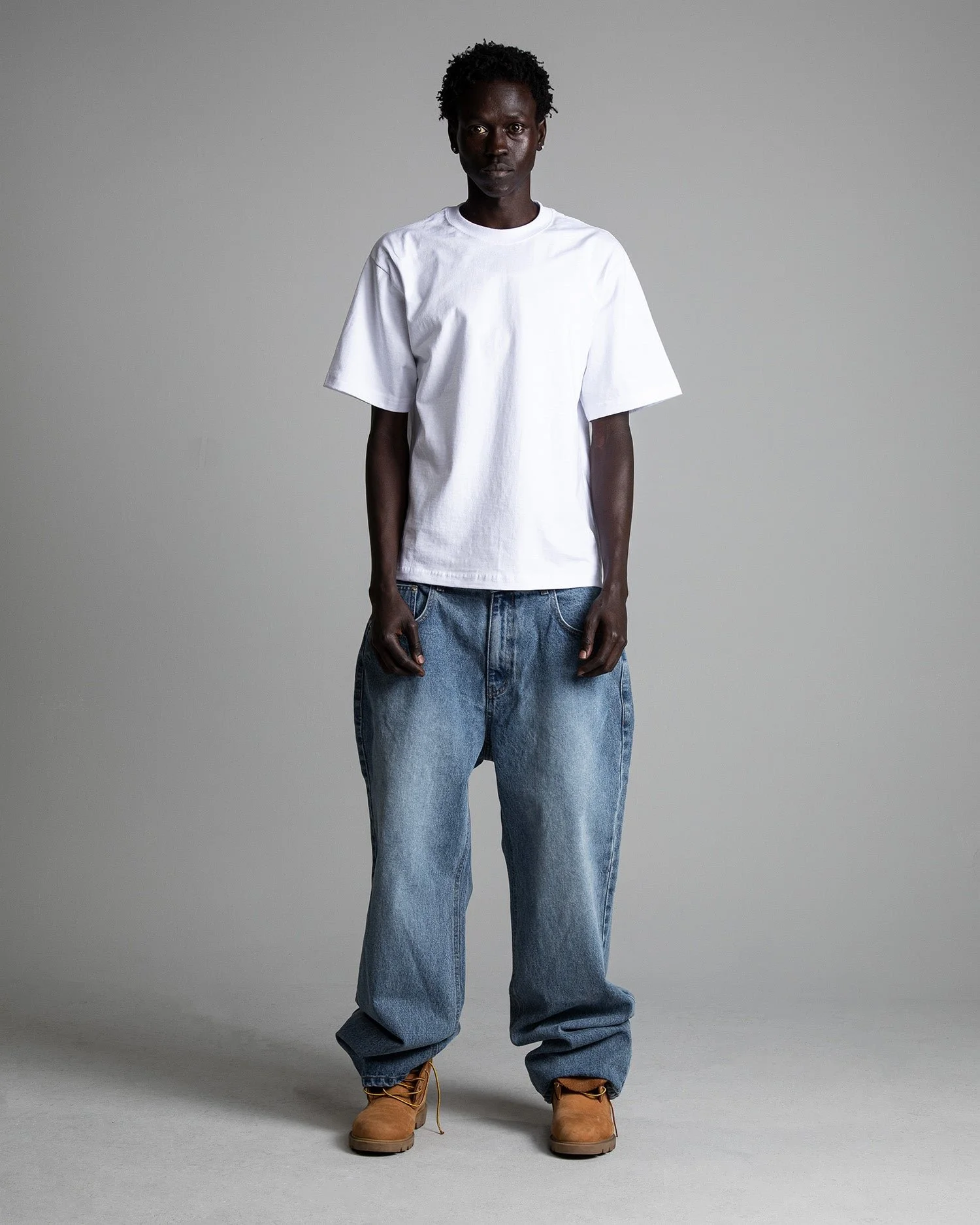 7.5ozMaxHeavyweightCroppedTee_White_Fullbody001.jpg