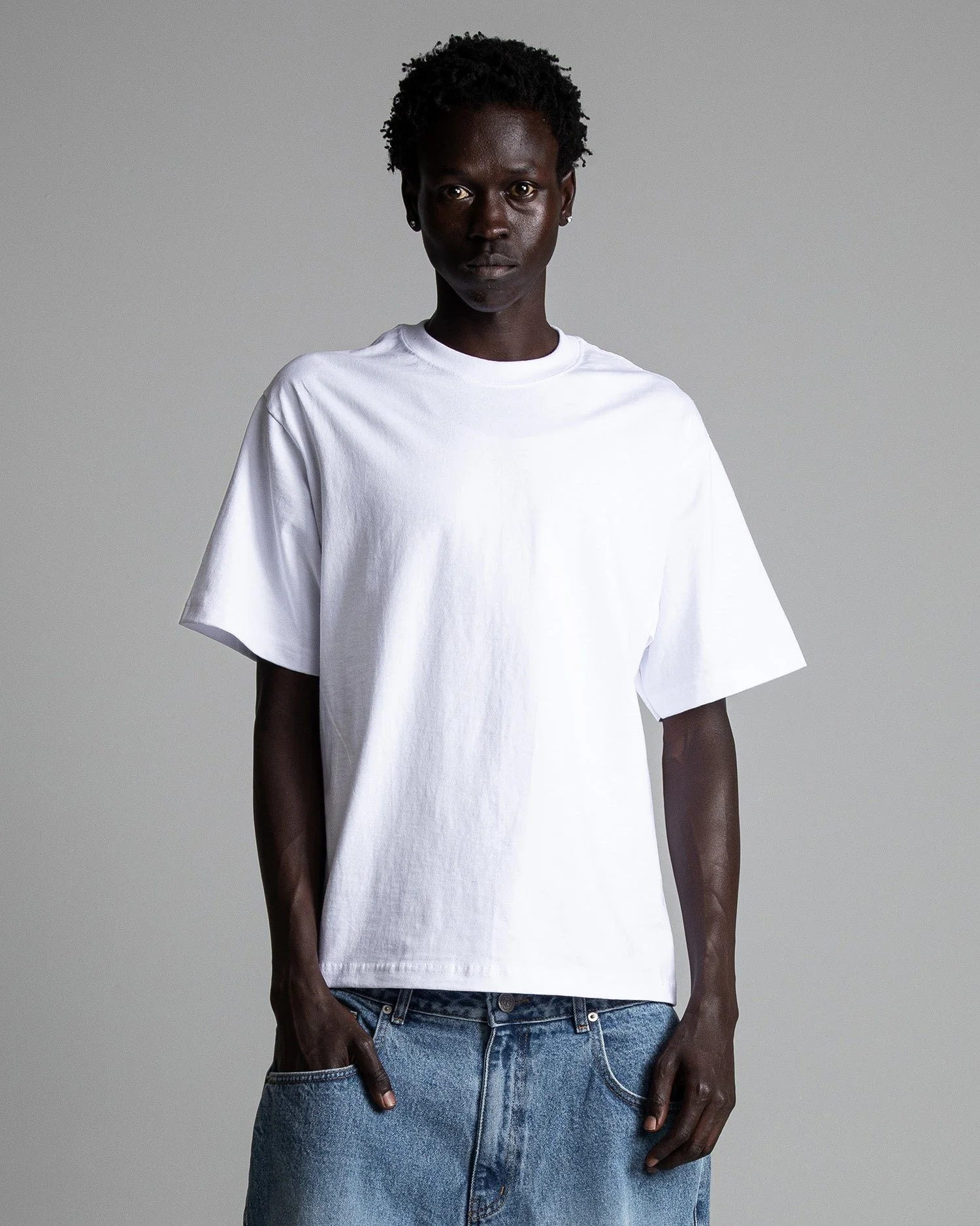 7.5ozMaxHeavyweightCroppedTee_White_Front002.jpg
