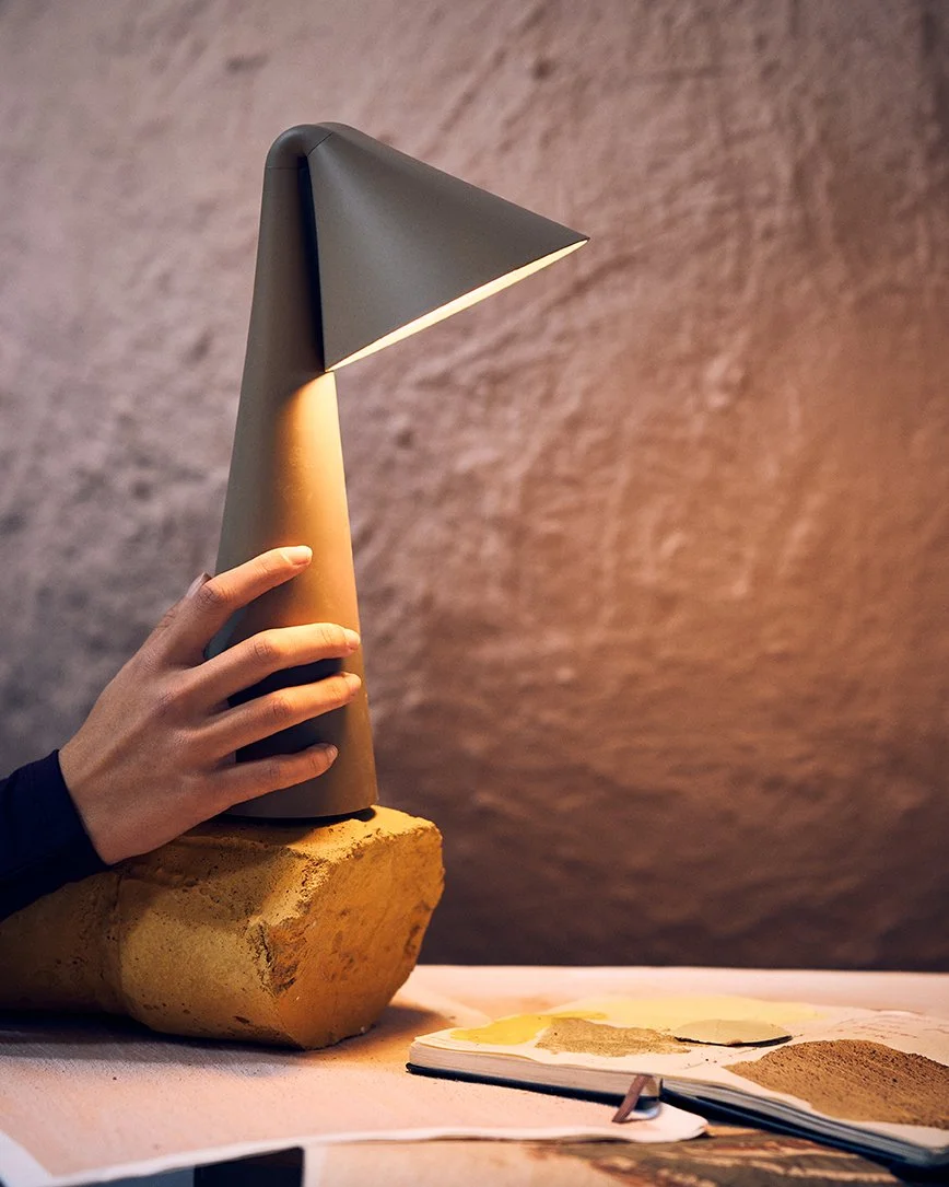 145740_Frandsen_Ami_Table_H32_Olive stone_05_4-5.jpg