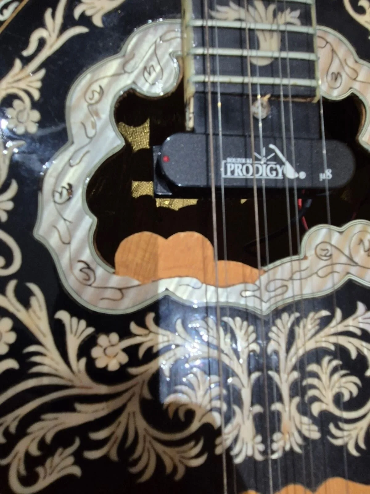 I&rsquo;ve been fixing up a Greek bouzouki over the last few week. After some time away in a loft it was missing inlays and lifting away all over the place. It&rsquo;s been a nice restoration project with hand made mother of pearl inlays, new binding