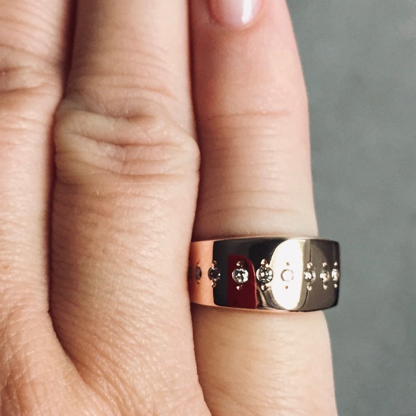 Luxy Pinky Ring