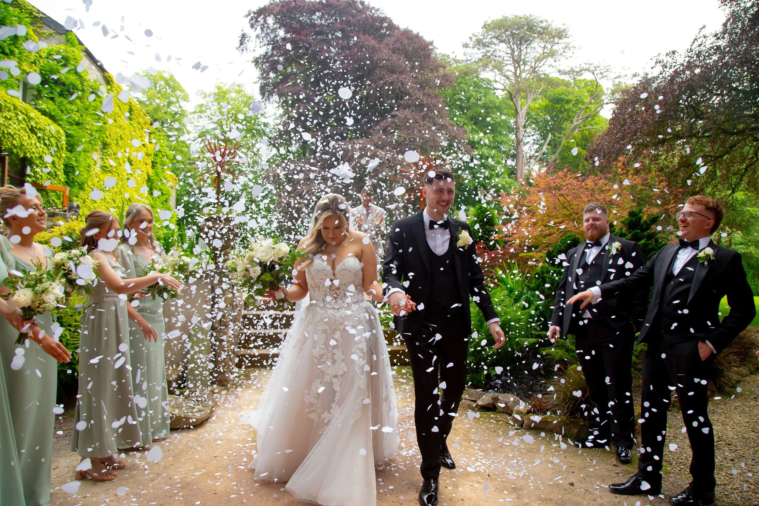 Mr & Mrs James-231.jpg