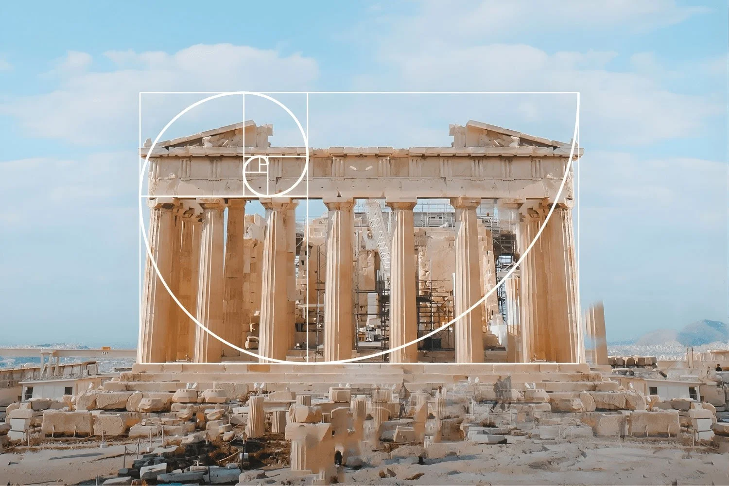 Photo of the Parthenon overlaid with a golden-ratio spiral and rectangle.