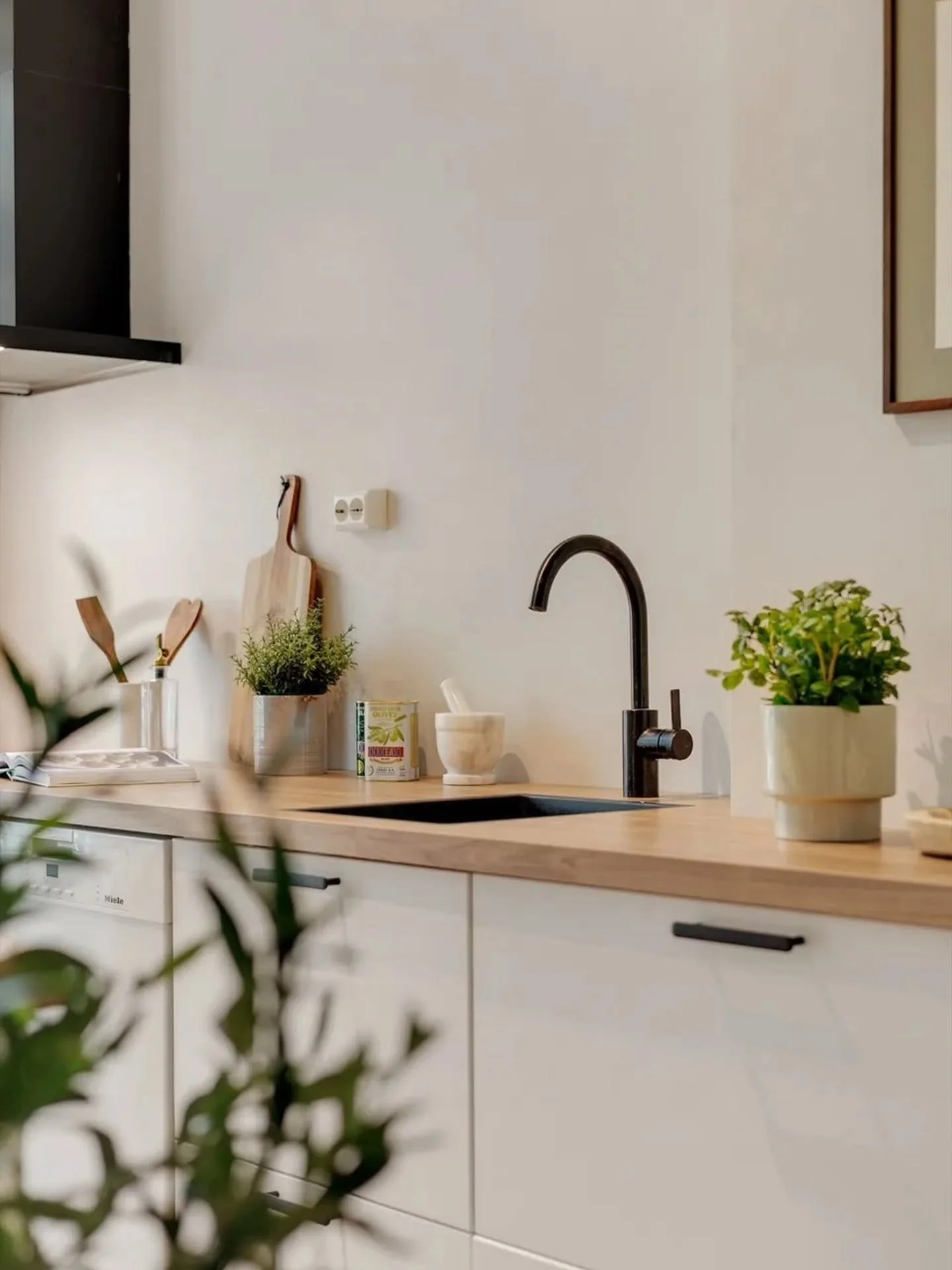 Styling av Smedgata 43D 🤎
En vakker fusion av kundens og v&aring;re m&oslash;bler. 
Megler: @holthehelena