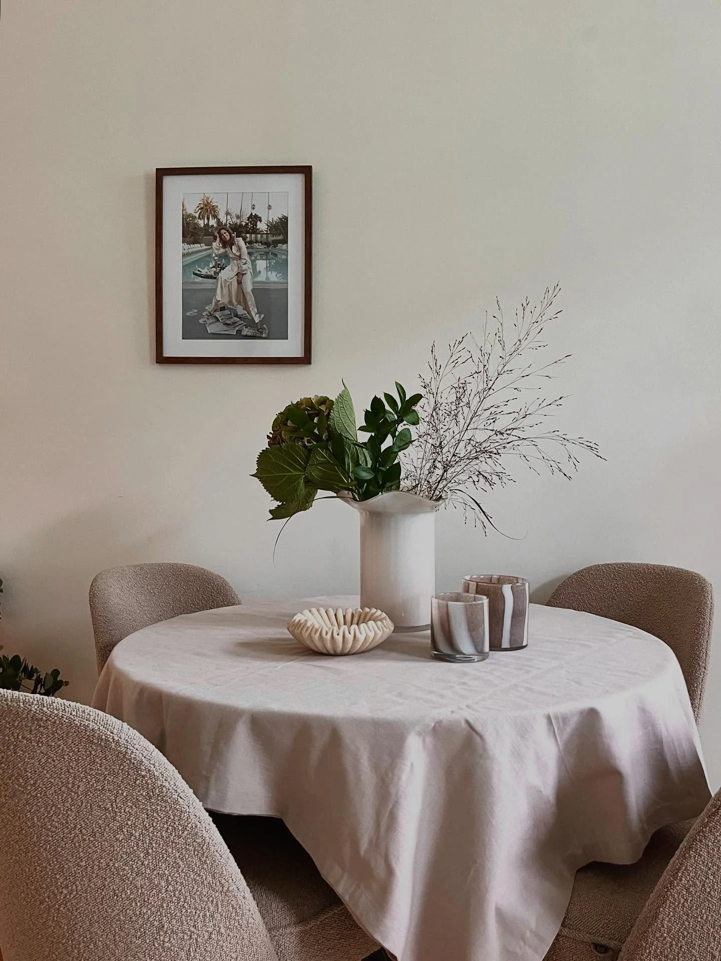 G&aring;rsdagens fullstyling av Parkveien 76 🤍✨

Kommer for salg gjennom @t_kiligitto 

#interiordesign #boligstyling #desing #styling #nordicliving #nordicstyle #designinspiration #interiordecor #interiorstyling #interieur #interieurstyling #interi