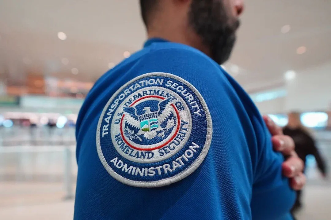 CEOs of airline operators American, Delta, Southwest, JetBlue, UPS, and FedEx published an open letter demanding Congress restore DHS funding and pay TSA workers during the shutdown. 

Src. https://www.yahoo.com/news/articles/ceos-top-airlines-demand