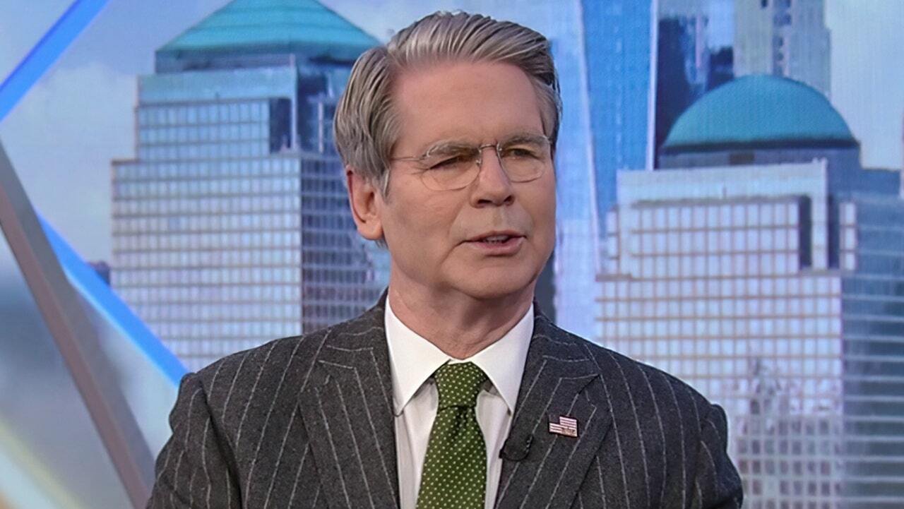 The U.S. Treasury Department announced a whistleblower program offering rewards for tips tied to fraud, money laundering, and other financial scams.

Src. https://www.foxbusiness.com/fox-news-us/bessent-offers-big-money-whistleblowers-says-biden-gutt