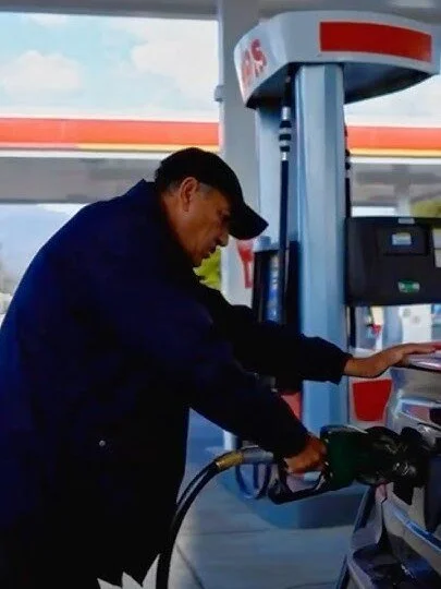 Nevada Gas Prices High from California Reliance: Lombardo Forms Solutions Committee: https://youtube.com/shorts/KdJ7sod-MOk?si=52x4iDJOqP7YrF88 via @YouTube @PoliticalNevada