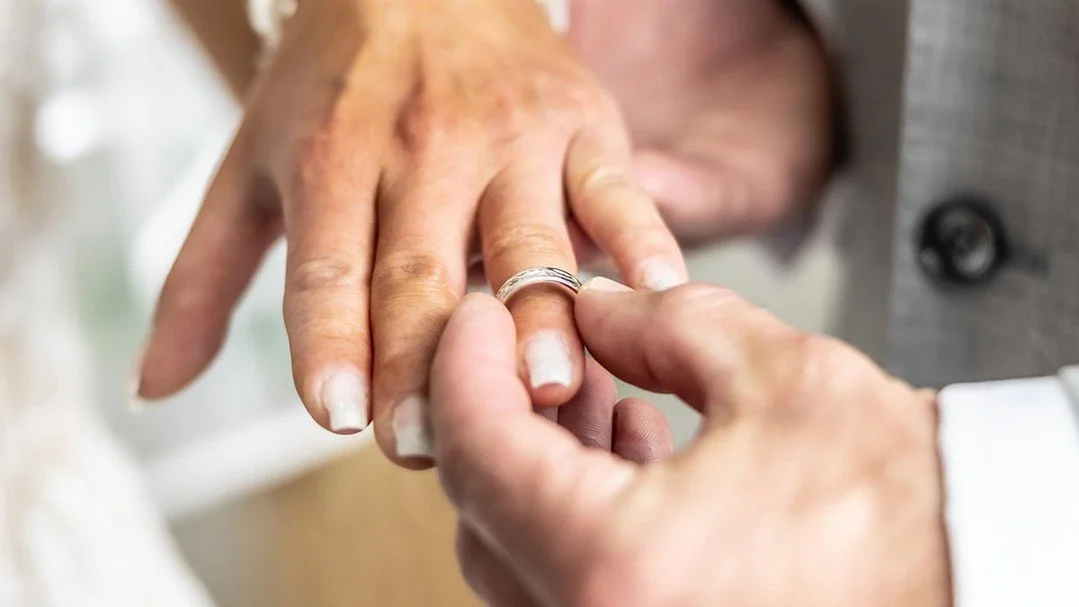 Never-married adults have much higher cancer rates than married people, according to a University of Miami study of over 4 million U.S. cases.

In Nevada &mdash; which leads the nation in marriage rate thanks to Las Vegas weddings &mdash; about 35% o