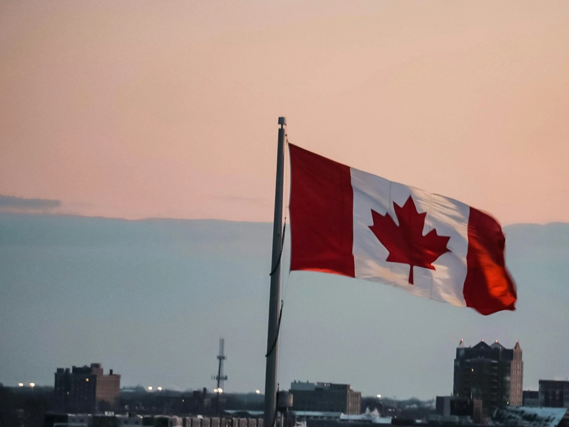 Sharp Decline in Canadian Visitors Pressures Las Vegas Tourism