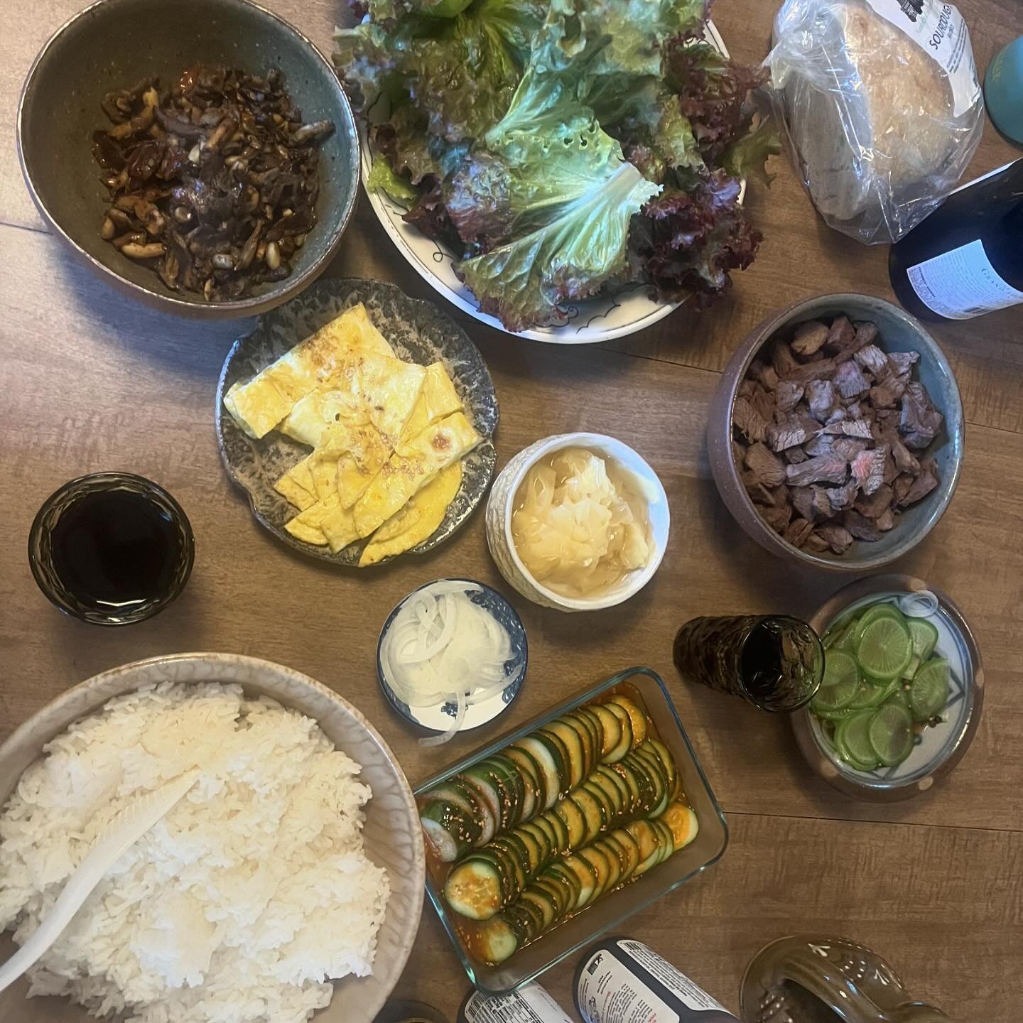 We&rsquo;ve been sharing meals with friends nearly every night since our power was restored, and last night Hanna and Quail from @r_farm_organics joined us. Hannah shared these photos with us from the evening. 

Thanks to everyone who has joined us f