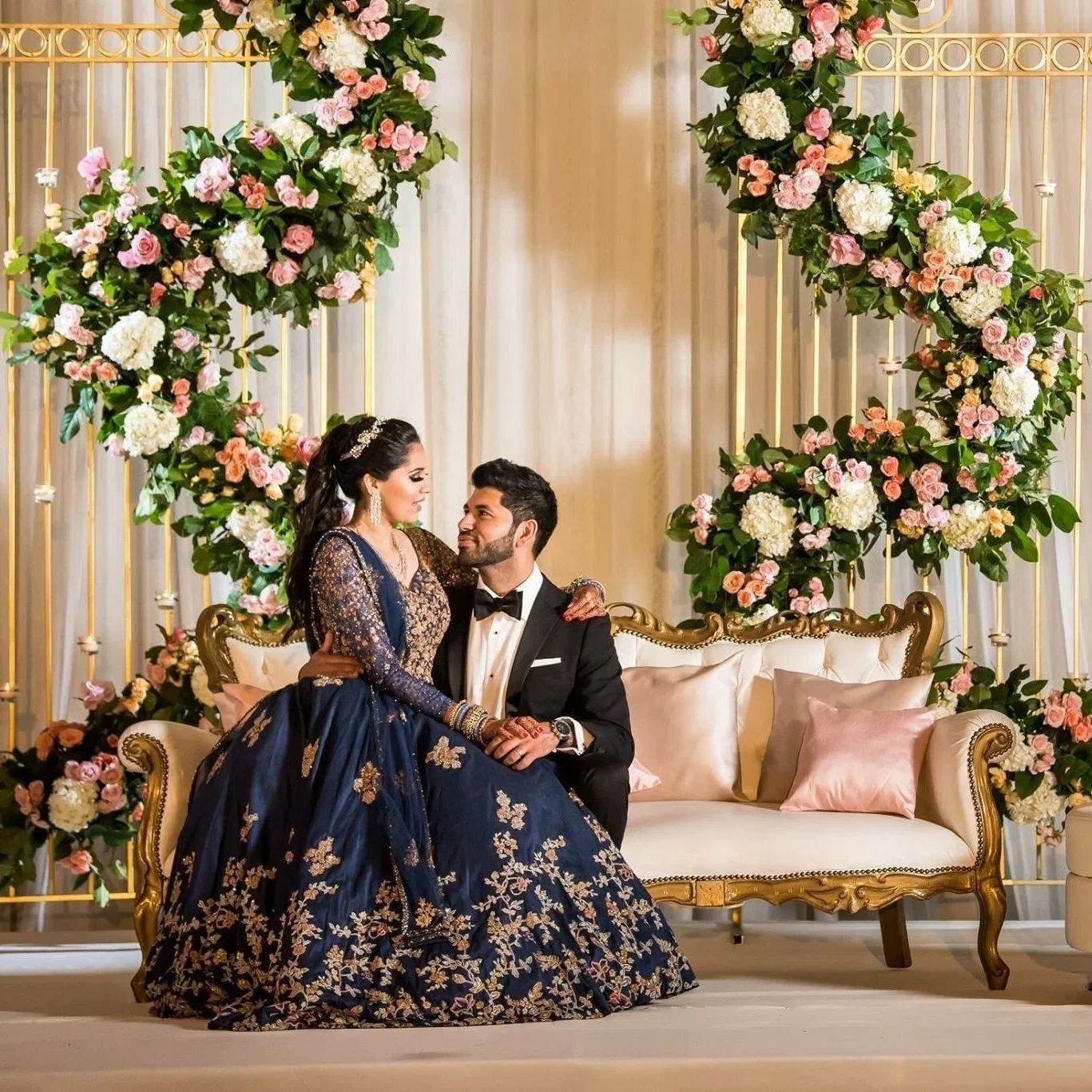 Hawaii Destination Wedding Guide: Best Islands, Permits, Seasons, &amp; Sample Budgets