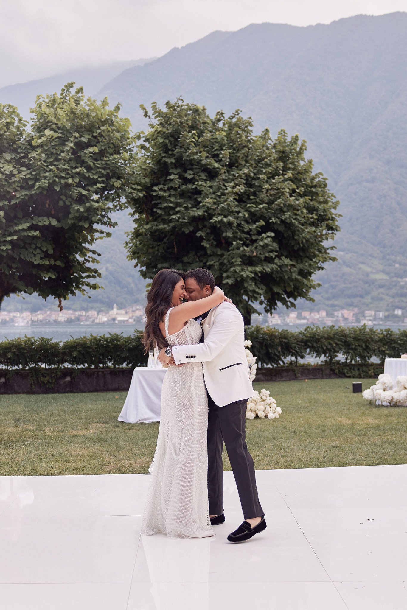 web55_HR_AeliciaandRishi_LostinLovePhotography_VillaBalbiano_wedding1225.jpg