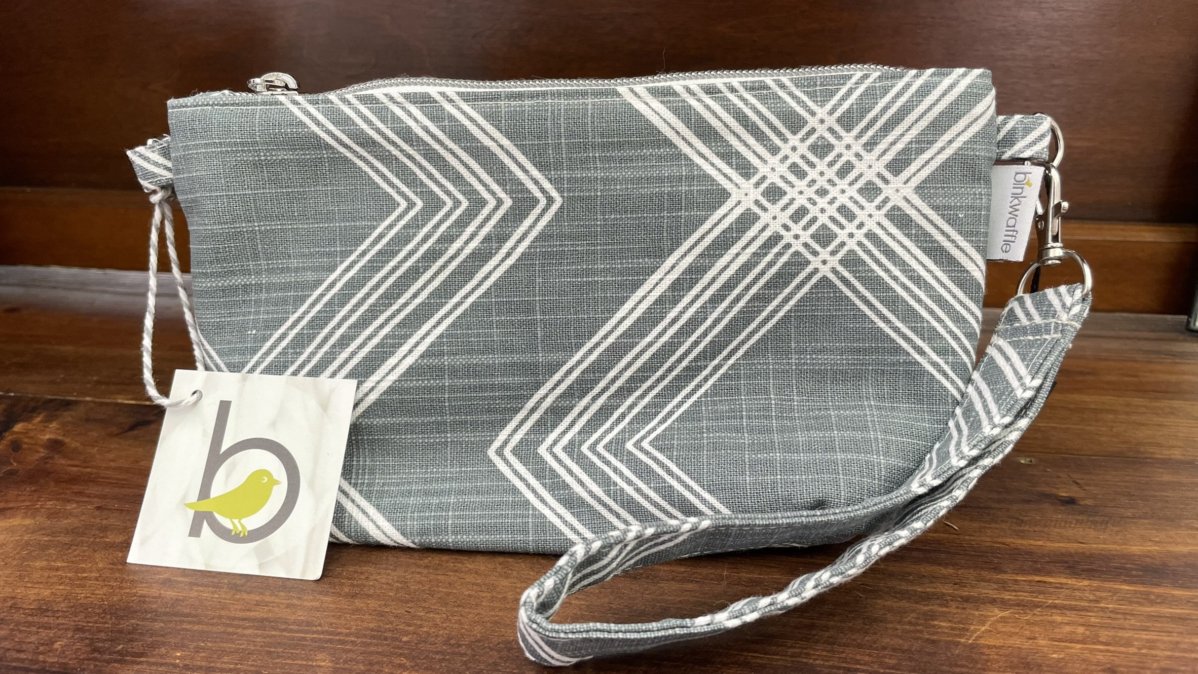 gray-geometric-zippered-accessories-pouch.jpeg.JPEG