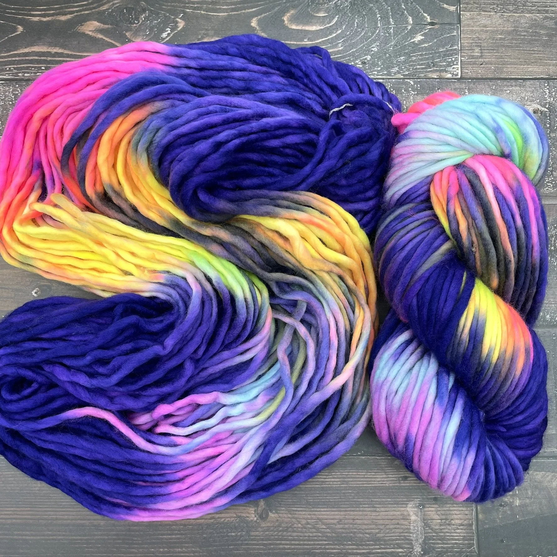 Violet on SB98 skein+displayed.JPEG