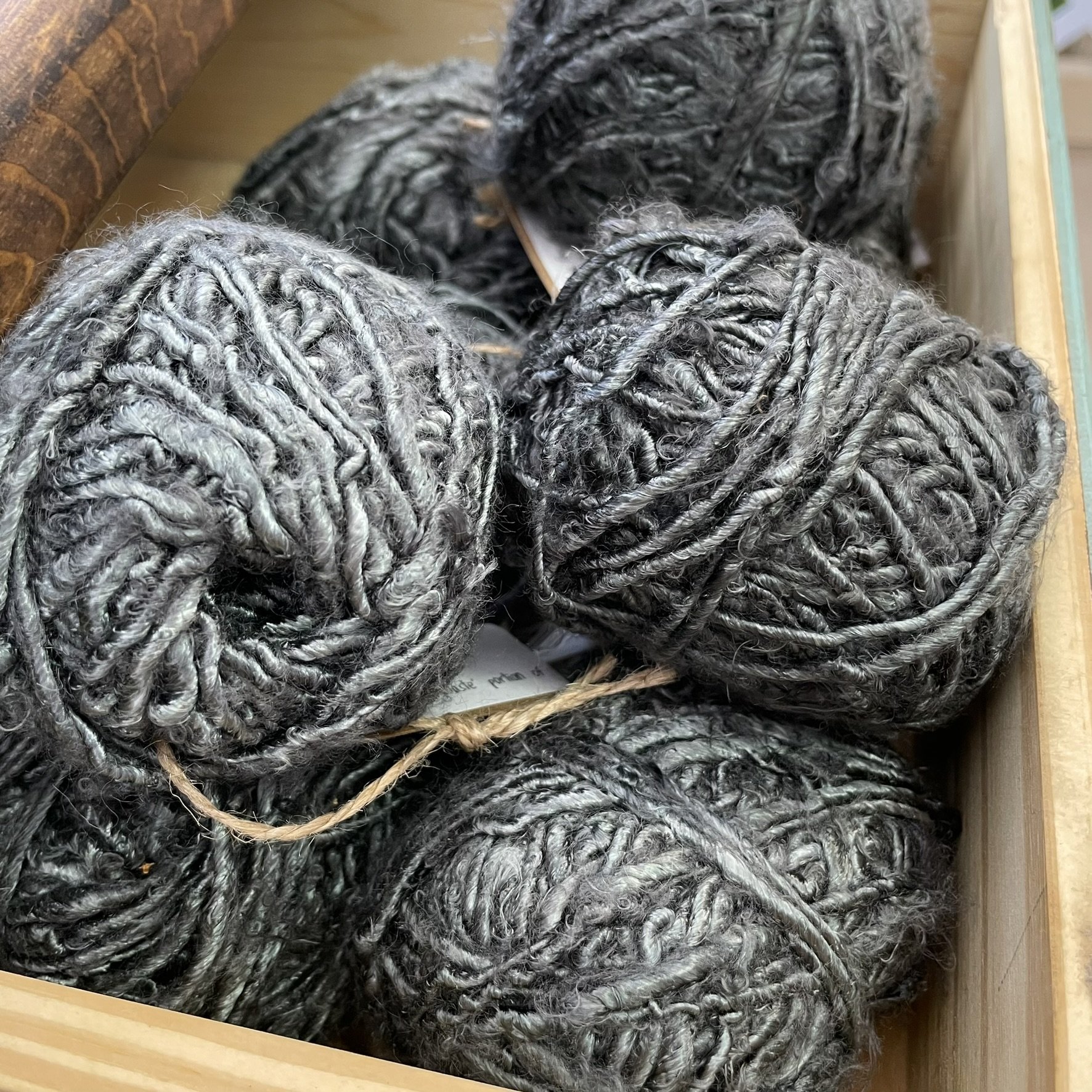 Steel Grey banana fiber yarn, natural and sustainable yarn with a unique sheen.