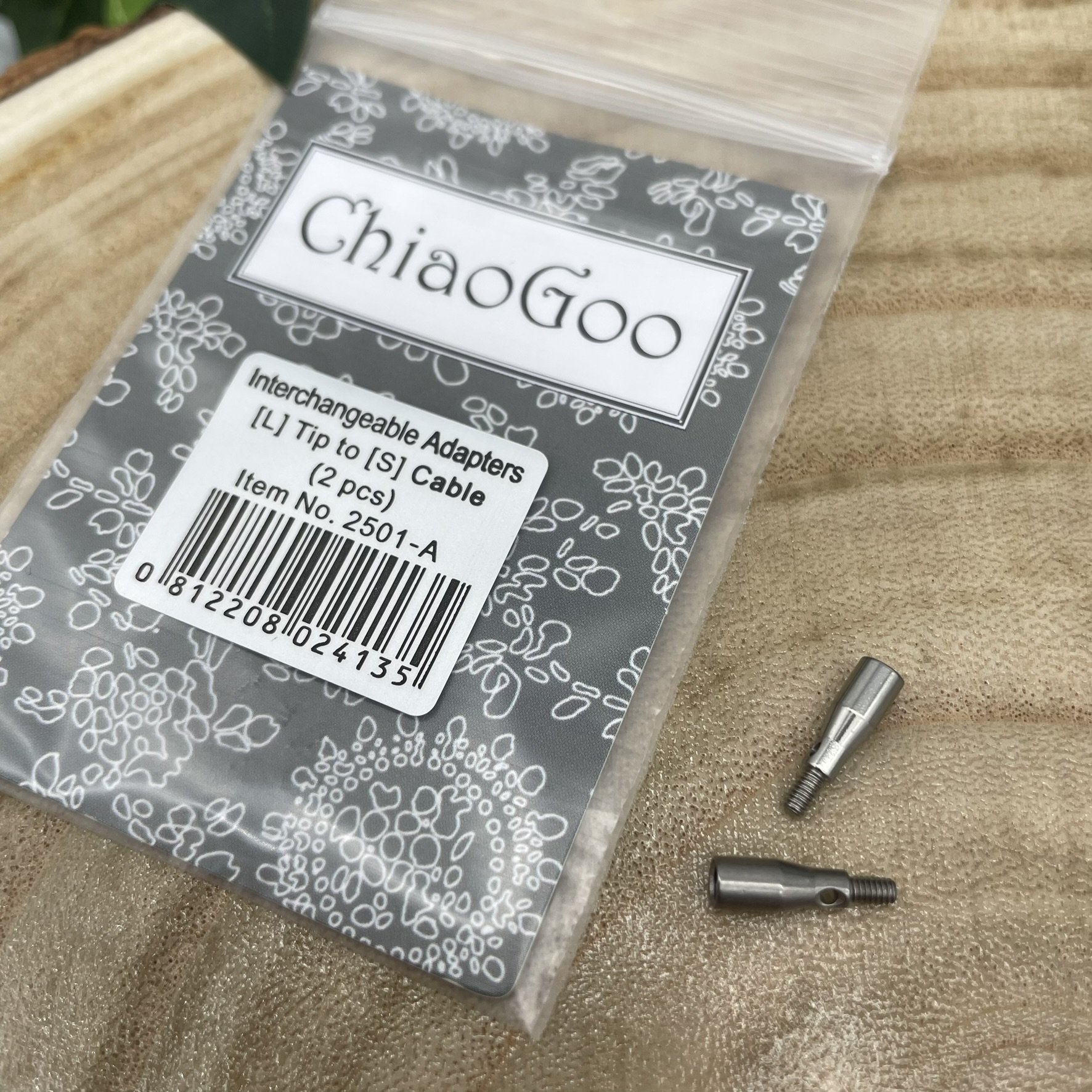 ChiaoGoo interchangeable adapter for L tip to S cable, detailed close-up out of package