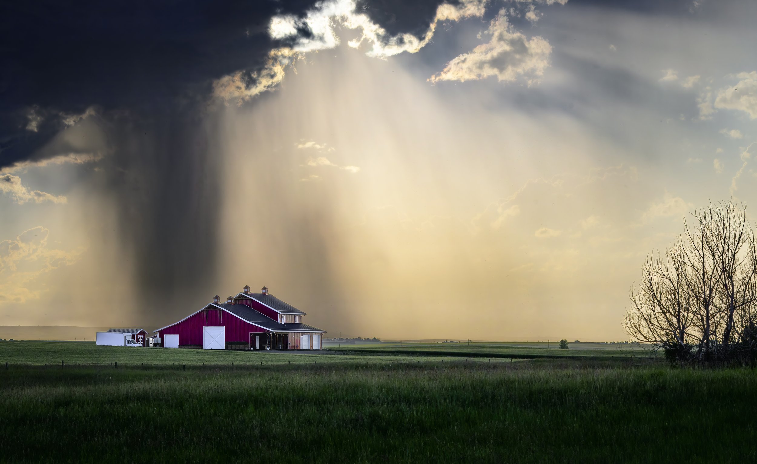 Second Place Experienced Color: "Rain on the Barn" by Ken Weir