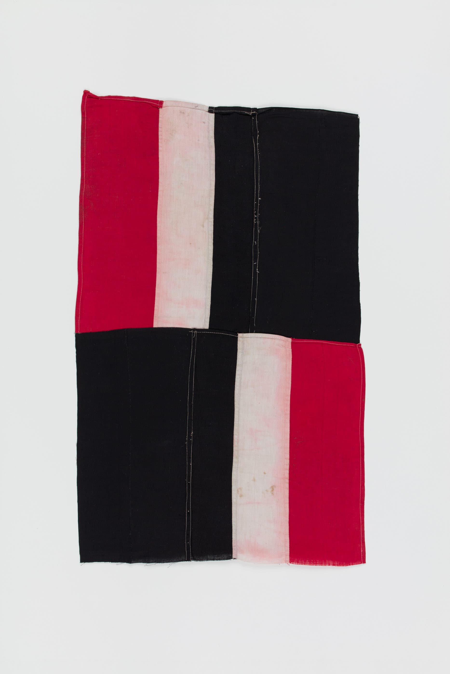 C’est Aufait 2022
68x43 cms
fabric