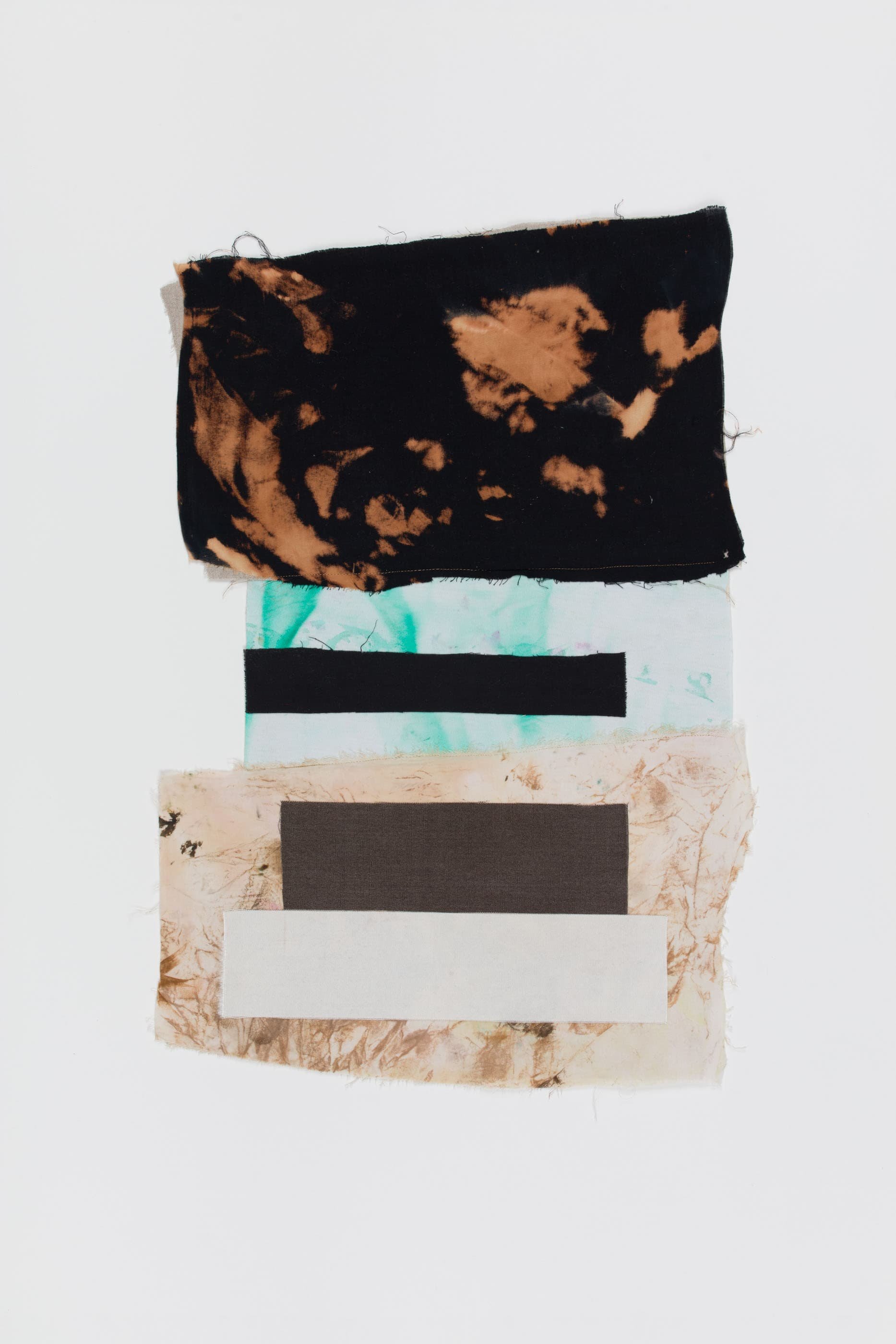 Cassia An 2022-4
63x43 cms
fabric on canvas