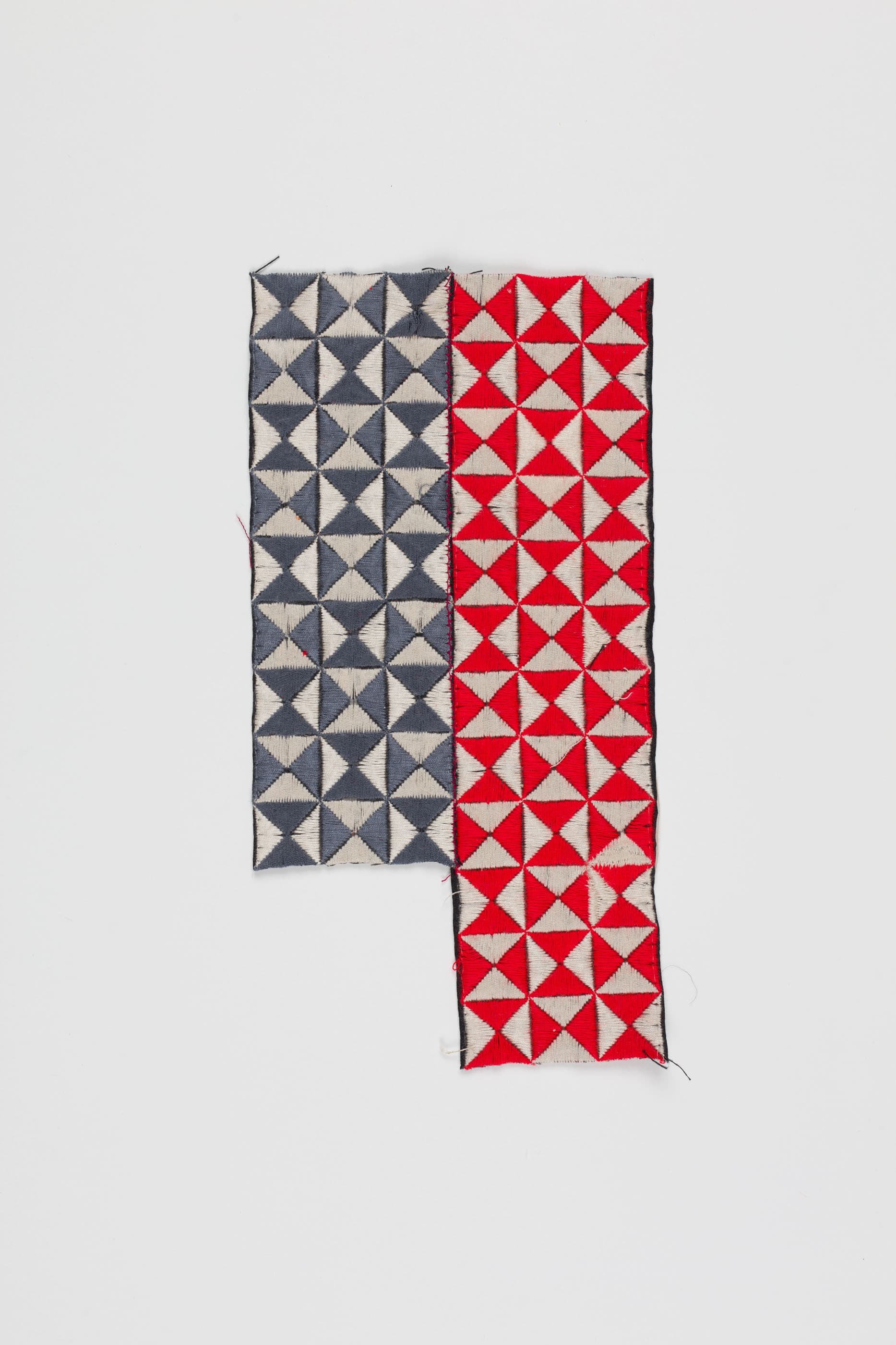 Chare 2023
26x13 cms
fabric