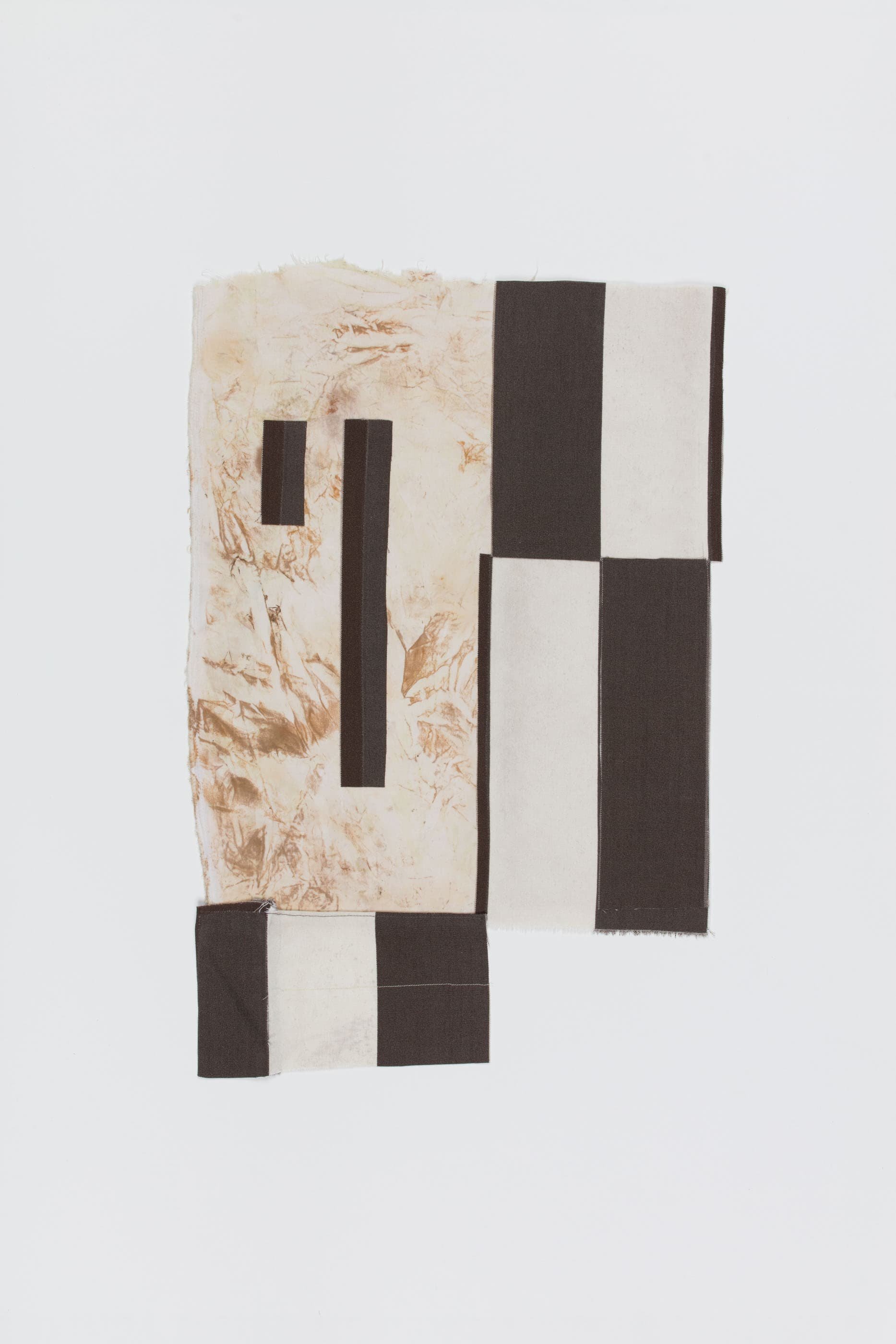 Au Revoir 2023-4
59x39 cms
fabric on canvas