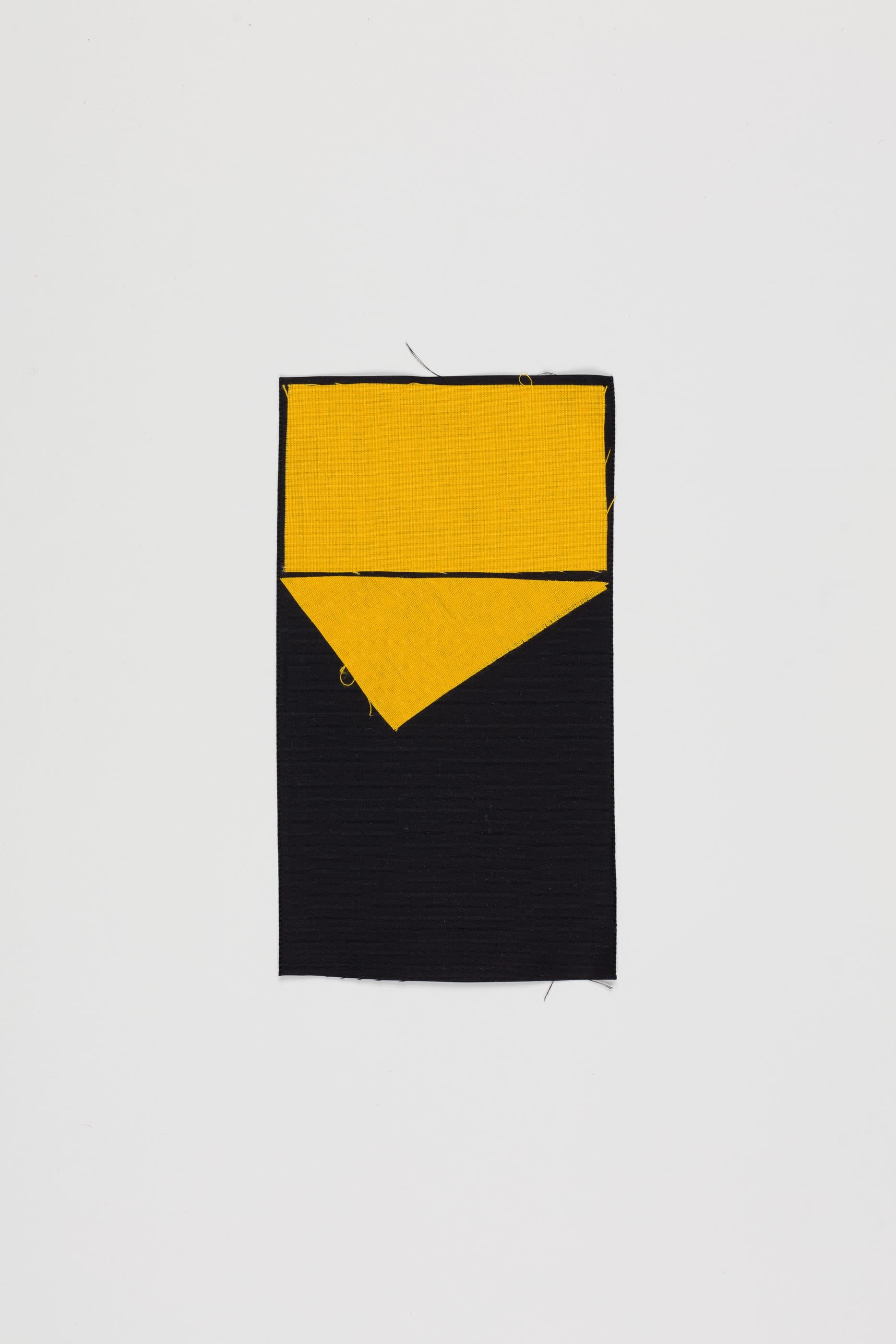 And 2021
19.5x11 cms
fabric on canvas