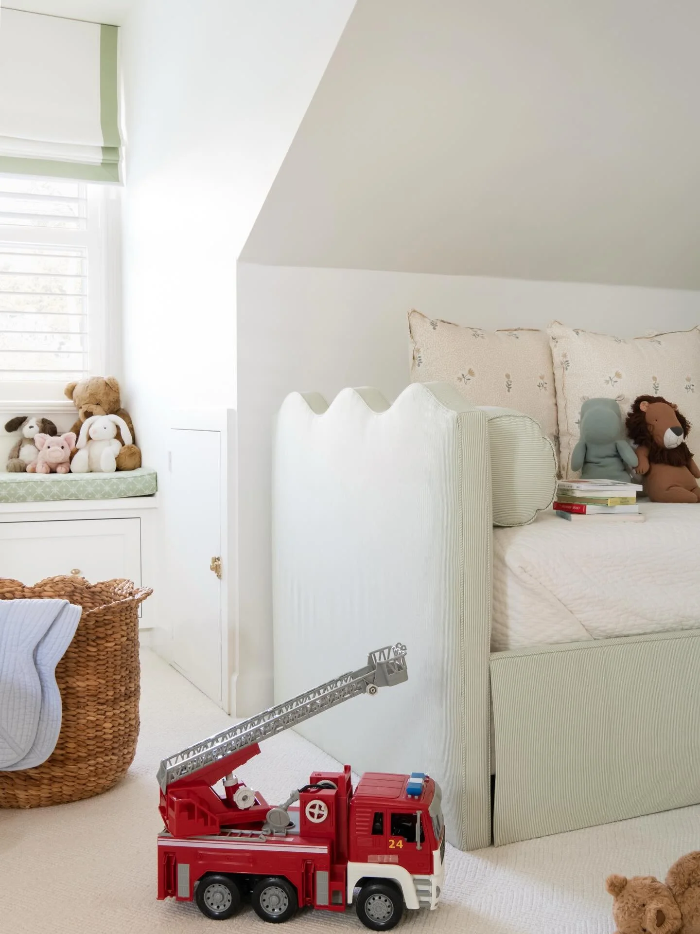 Custom designed day bed ✅ Beautifully embroidered pillows ✅ toys all around ✅ Just as it should be! Captured by @allisonelefantephoto