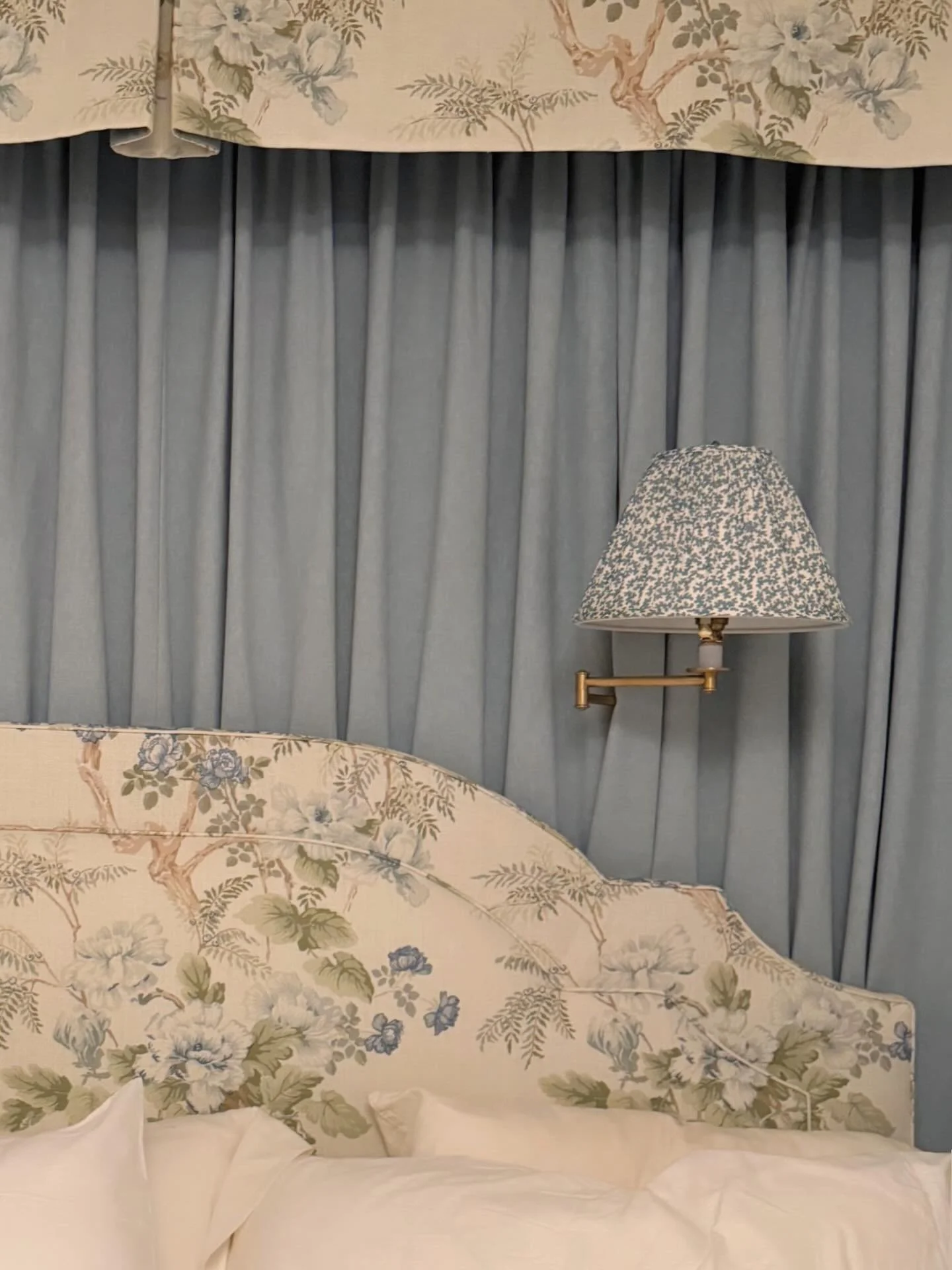 I&rsquo;ll share the full reveal soon&hellip; but I couldn&rsquo;t wait to share this little peek. 💙

This beautiful custom headboard, custom drapery and custom lampshades are truly what dreams are made of.

And the best part? Before we started, the