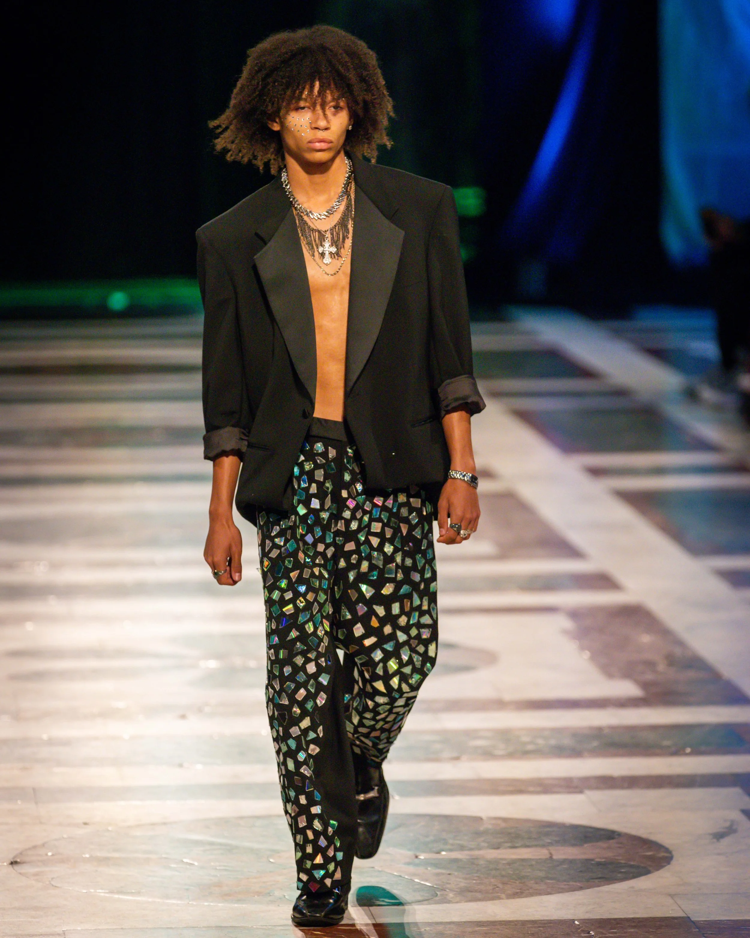 “Chasing Broken Dreams”
Presented at the Ecolution Fashion Show 2025, a showcase celebrating sustainability and craft, this piece was also featured in my solo show “Nothing New Under the Sun.” Constructed from a thrifted suit and repurposed CDs, it r