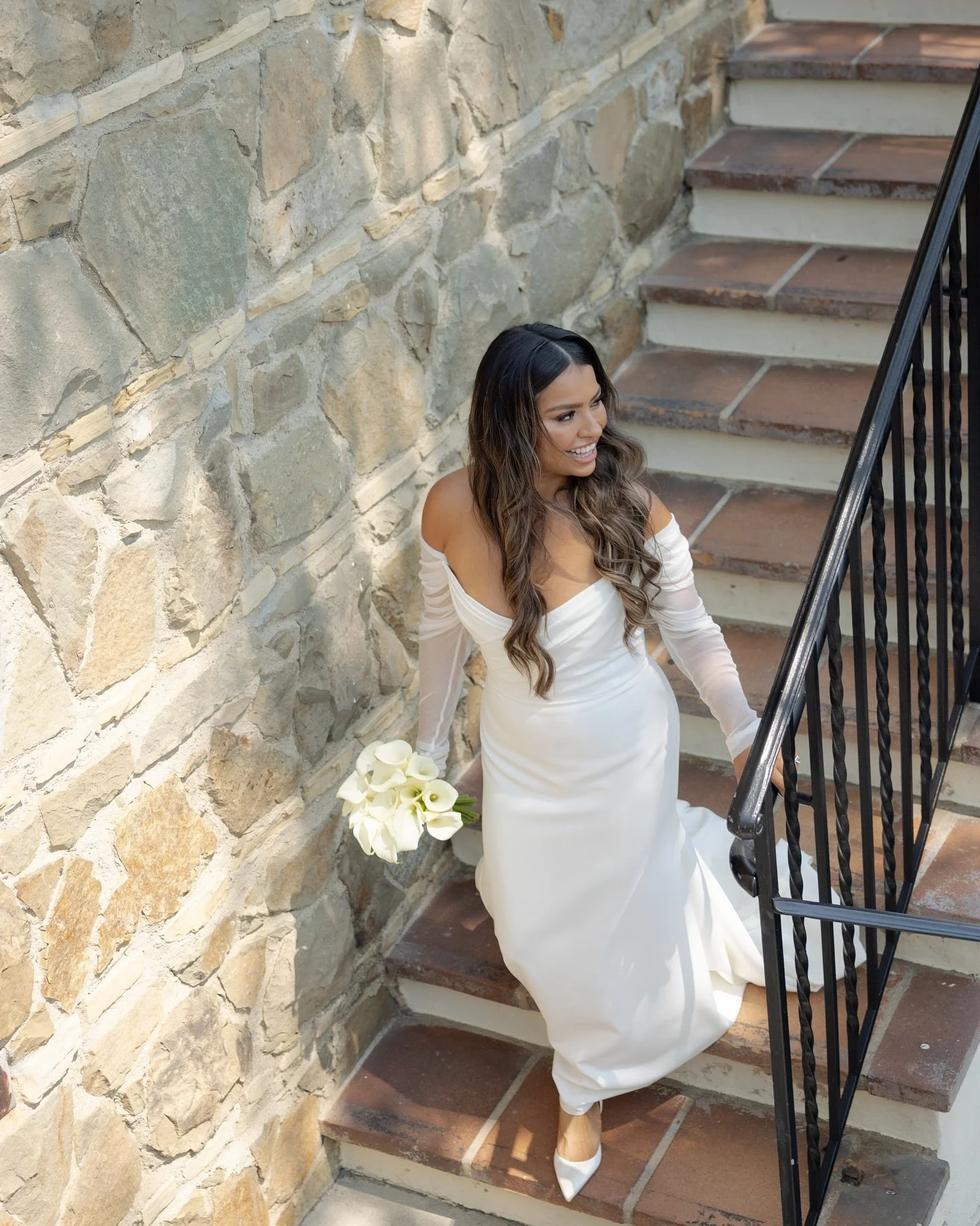 A few moments from a Cali wedding day 

#laweddingphotographer #caliwedding #destinationweddingphotographer #looseeditorial #malibuwedding