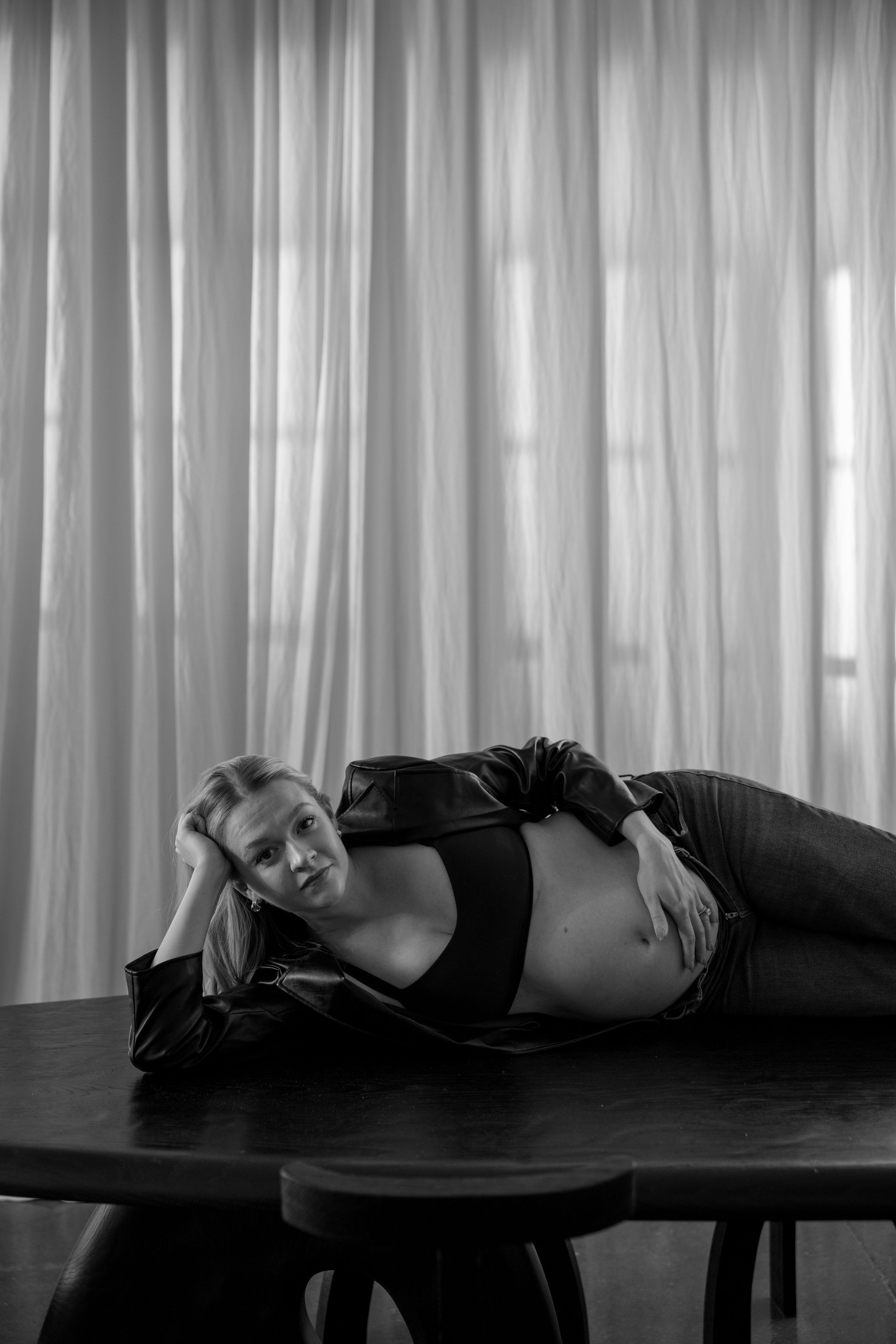 Sarah&Alec Maternity_110_1.jpg