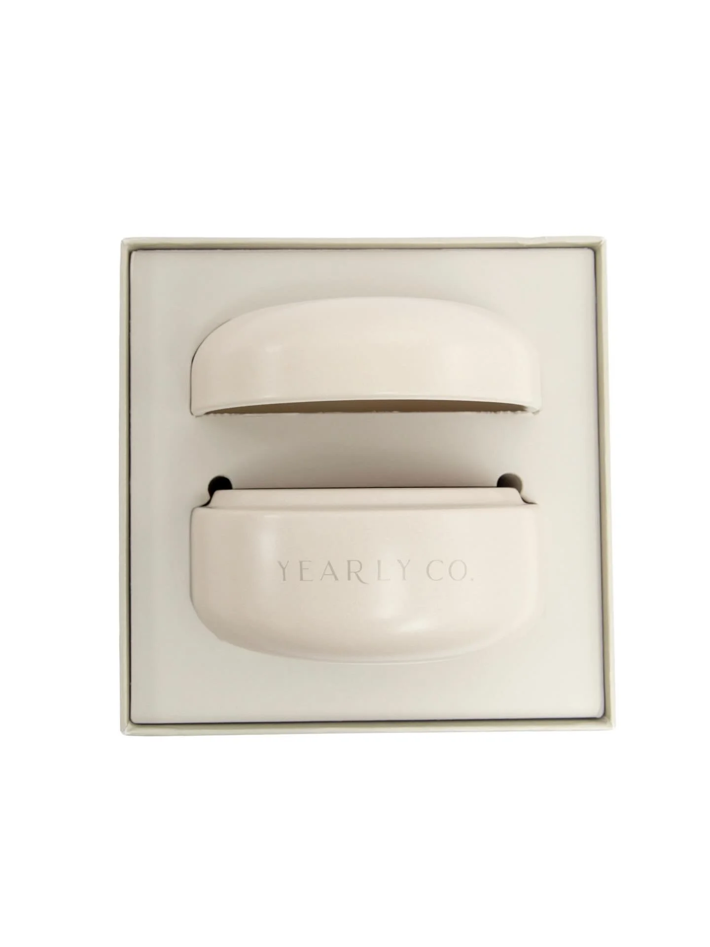 Making your custom dreams come true ✨

We can&rsquo;t get over how gorgeous these custom candle vessels and boxes turned out! The box insert was fully customized for the candle and the candle lid doubles as a jewelry tray 👏

📸: @jessica_amerson