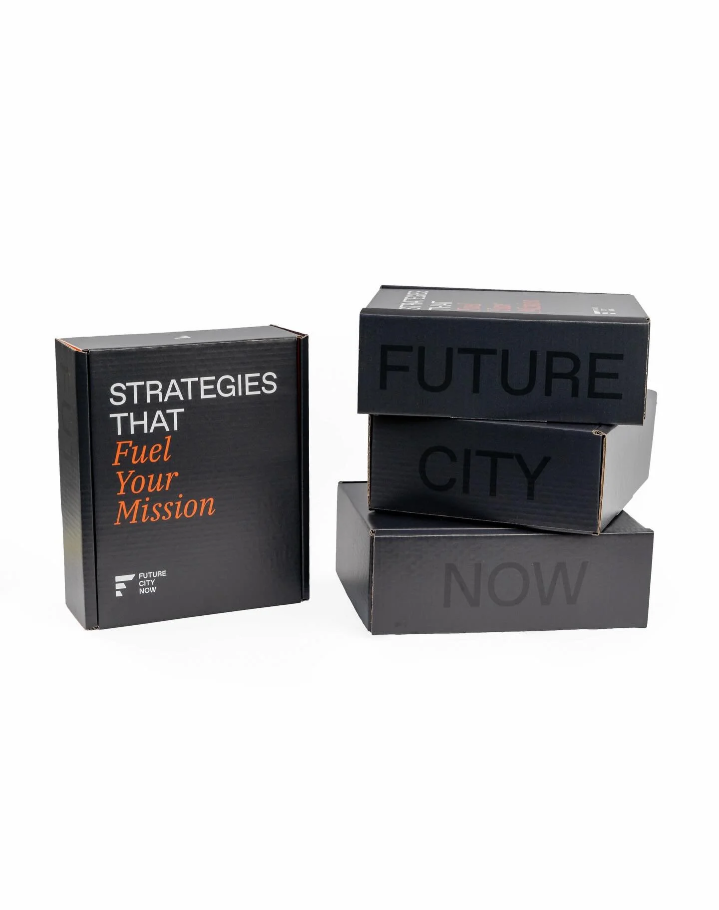 Your brand deserves packaging that commands attention 💥

Fully customized mailers are an excellent way to upgrade any gift while keeping your brand top of mind!

📸: @jessica_amerson