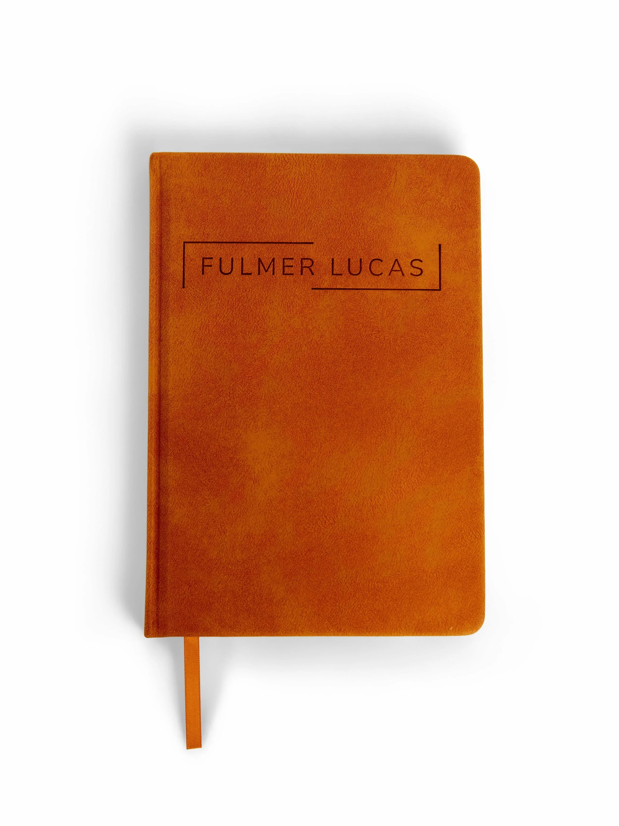 Office supplies never go out of style 📝

These classic hardcover journals are debossed for a timeless look&mdash;perfect for your next meeting!

📸: @jessica_amerson