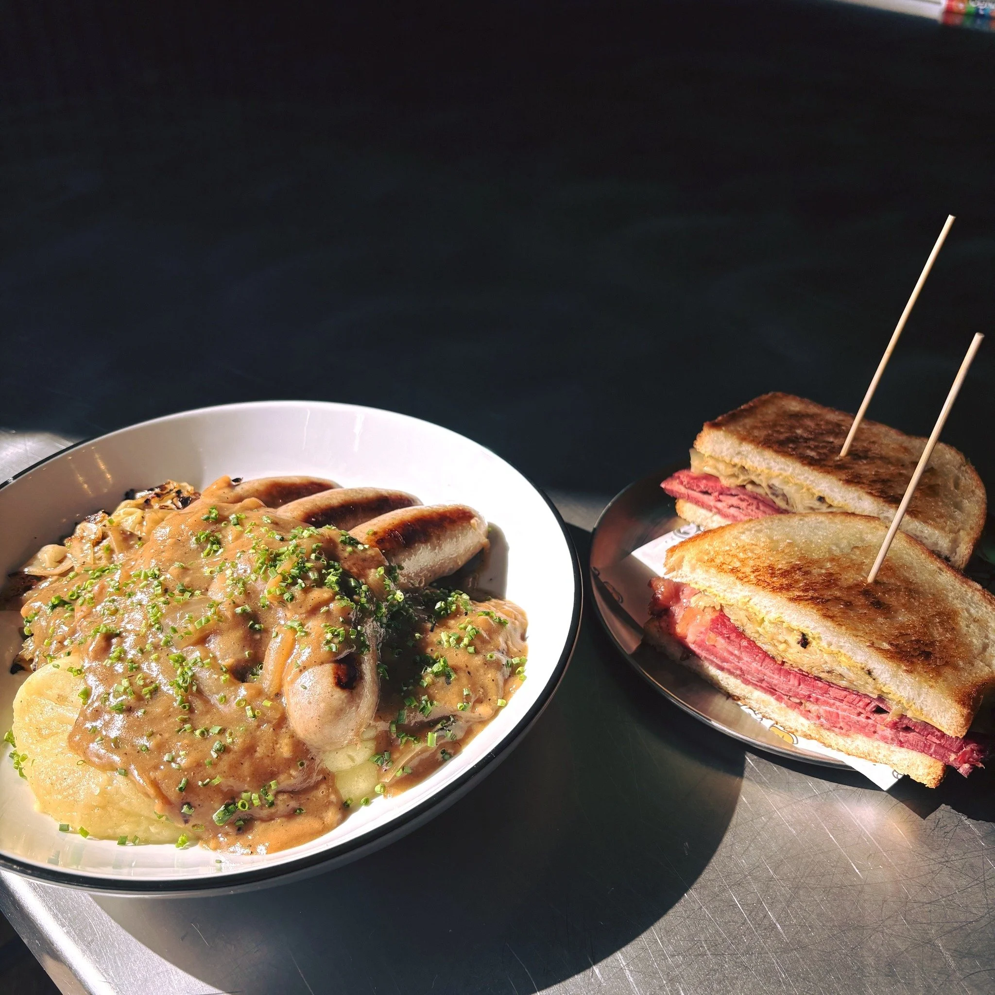 We're cookin up some absolutely bangin specials for St. Patty's, but you don't have to wait until Tuesday. These bad boys are available now thru Tuesday! ☘☘

Corned Beef and Cabbage Sandwich- 1/2 lb house made corned beef, stewed cabbage, brown musta