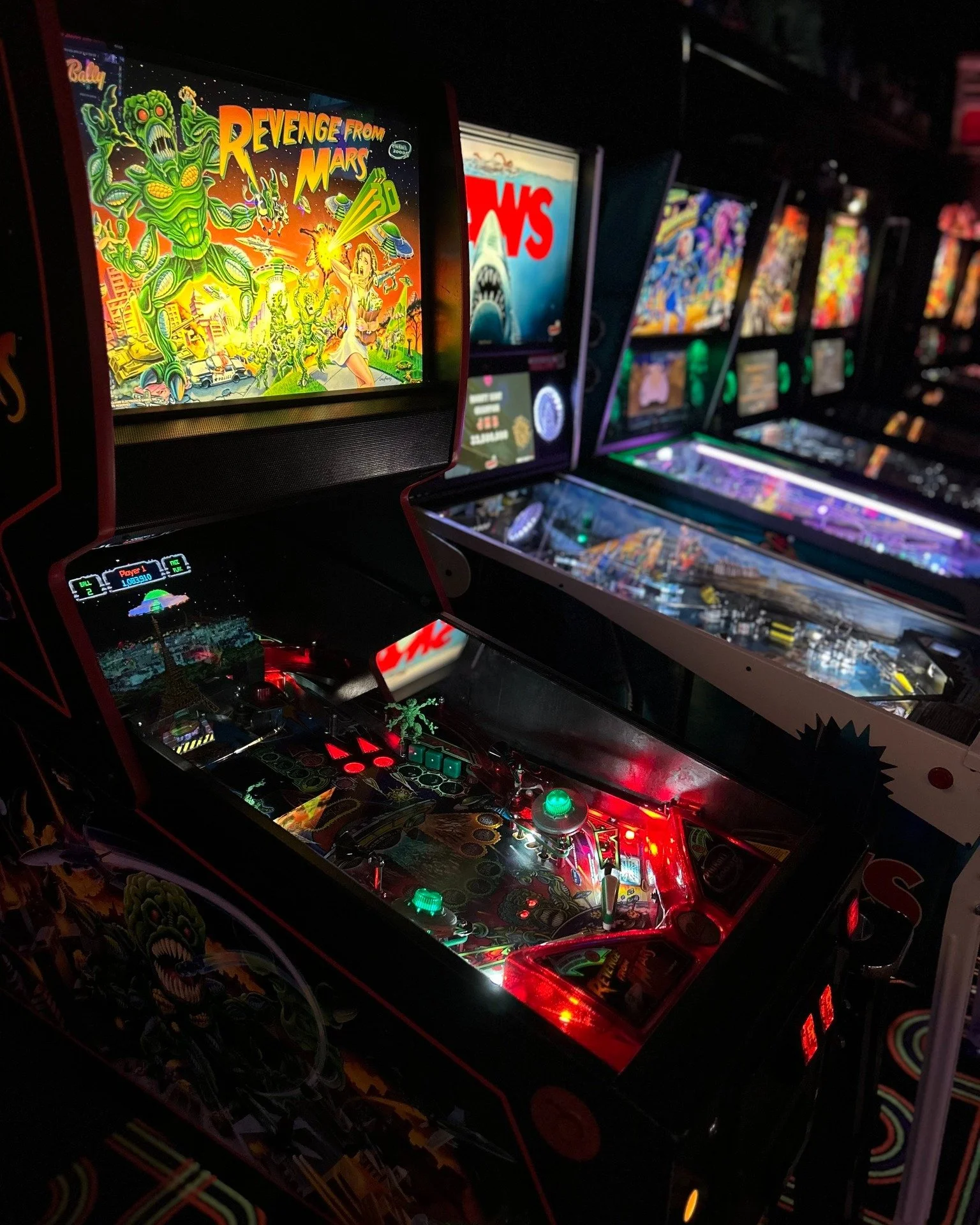 We just added a very cool very retro machine to the arcade!

Revenge from Mars is the sequel to Attack from Mars and it's so 90s it hurts, but we like it cuz we're little freaks

It's got some 90s hologram stuff going on that really hits the nostalgi
