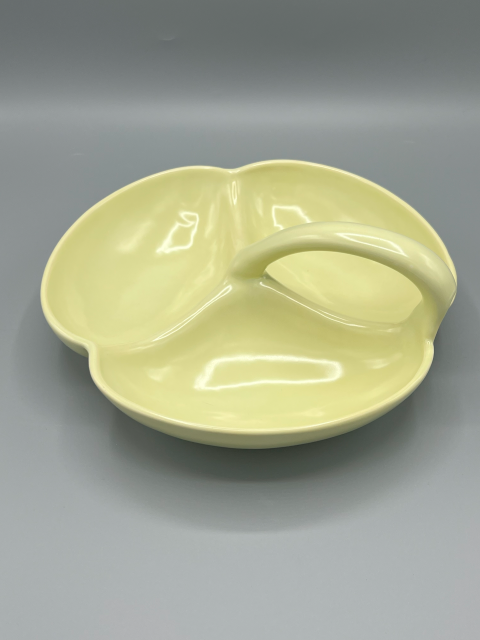 Relish Dish with Handle 5.png