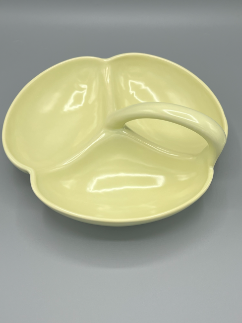 Relish Dish with Handle 1.png