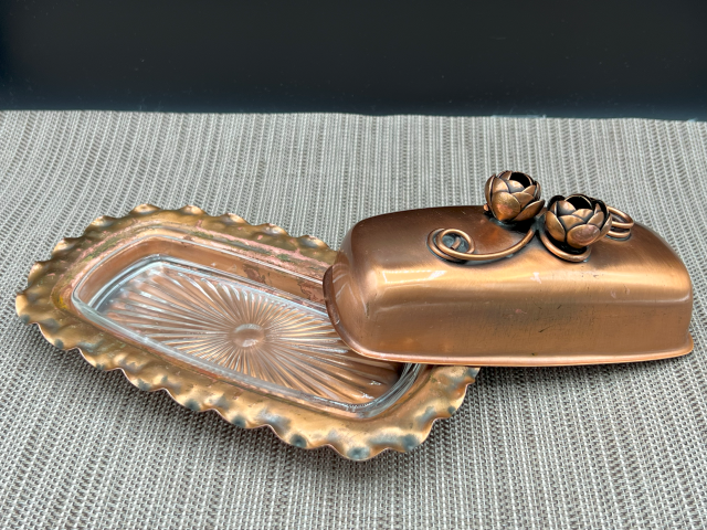Copper Butter Dish - 2.png