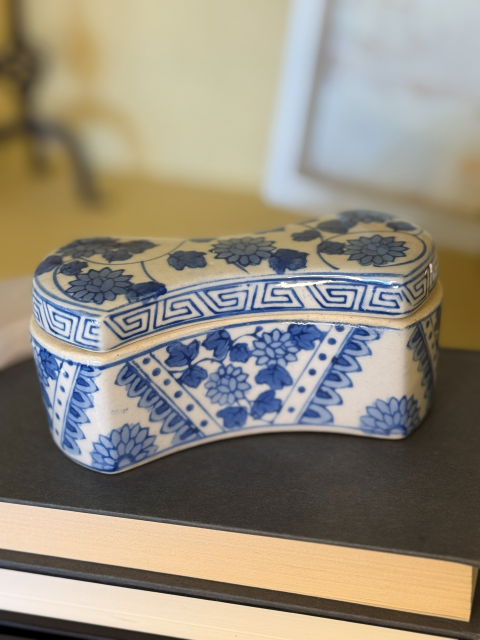 Chinese Trinket Box 1.png