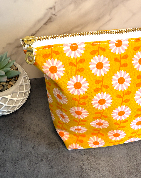 Gold Daisy 9 in 5.png