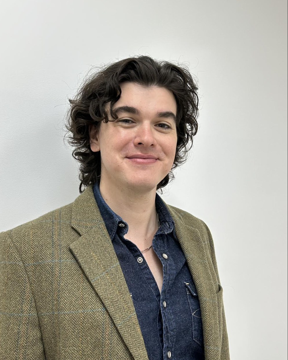 Dr Matthew de Broize