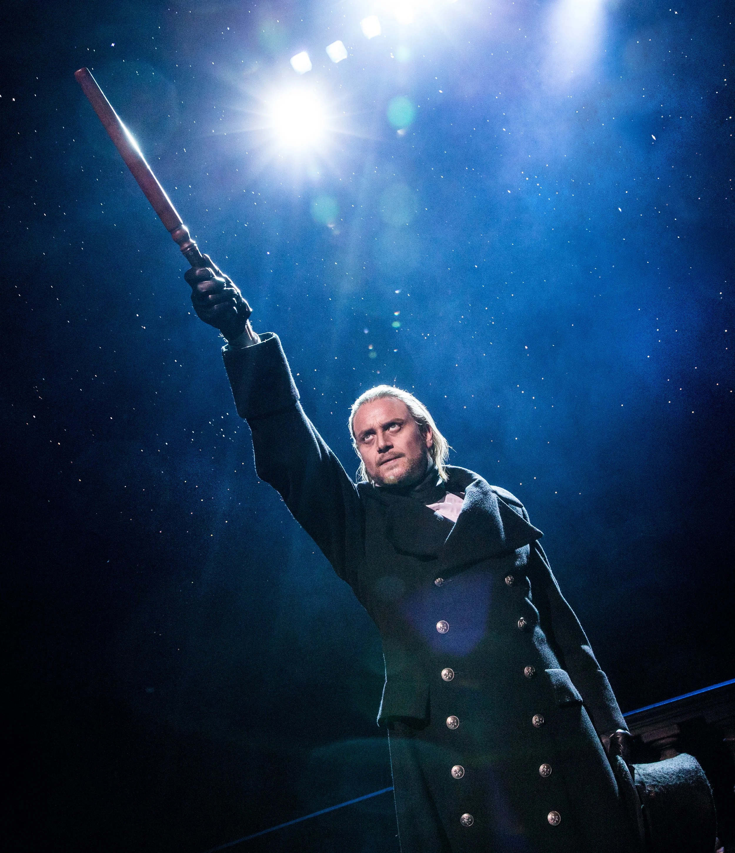 Hayden Tee as Javert.  Photo by Matthew Murphy.jpg
