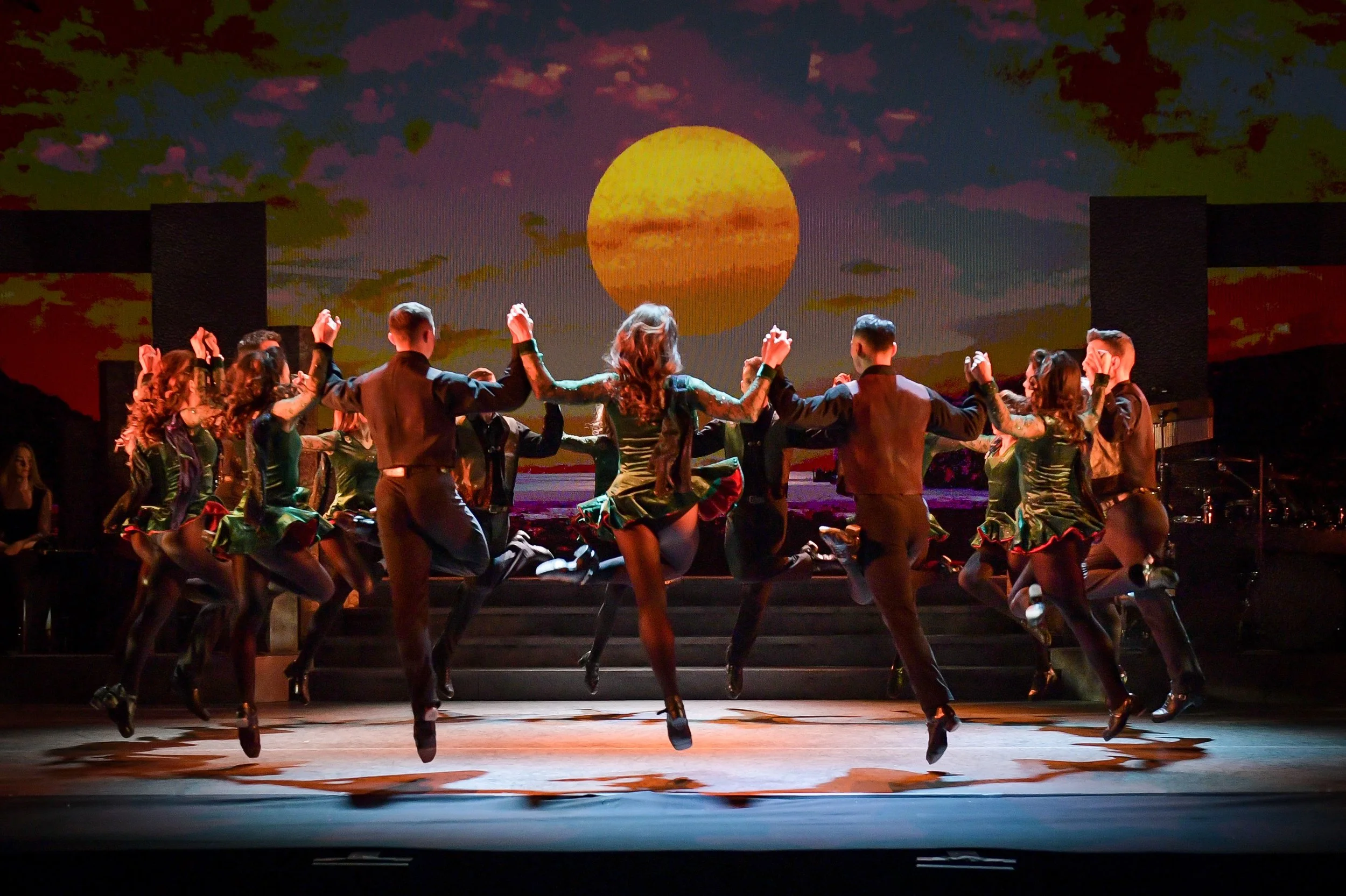 Riverdance, Reel around the Sun (2).jpg