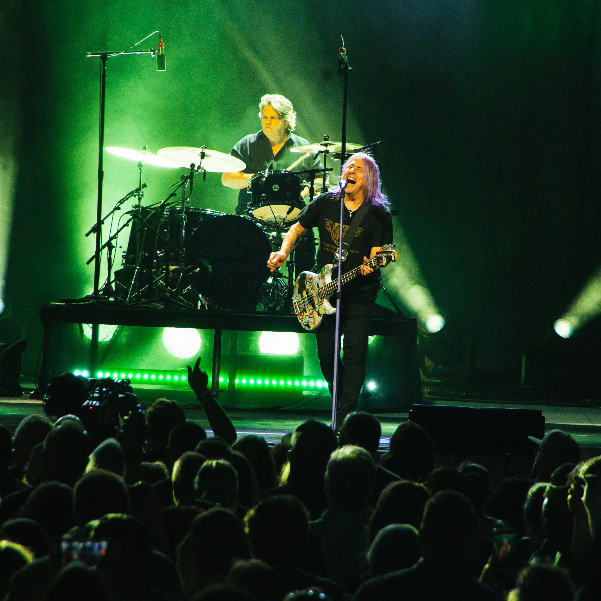 GOOGOODOLLS-MYSTIKLAKEAMPITHEATER-8-4-26-ASHBROWNPHOTO-05.jpg